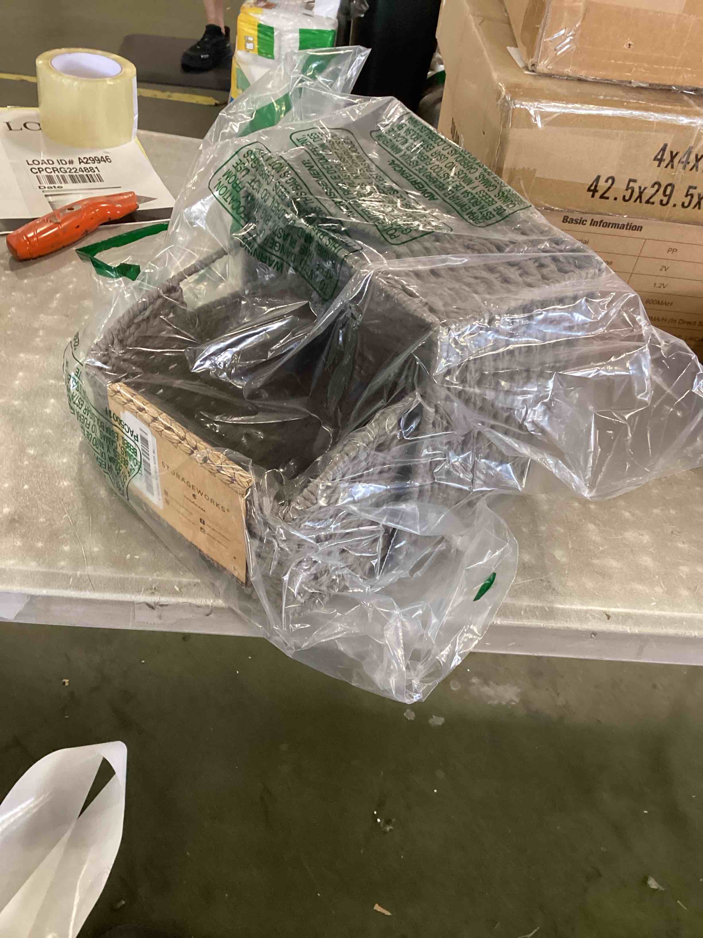 https://s3.amazonaws.com/lotting-images-prod/bidfta/GRN6821020_1720019062358.jpeg