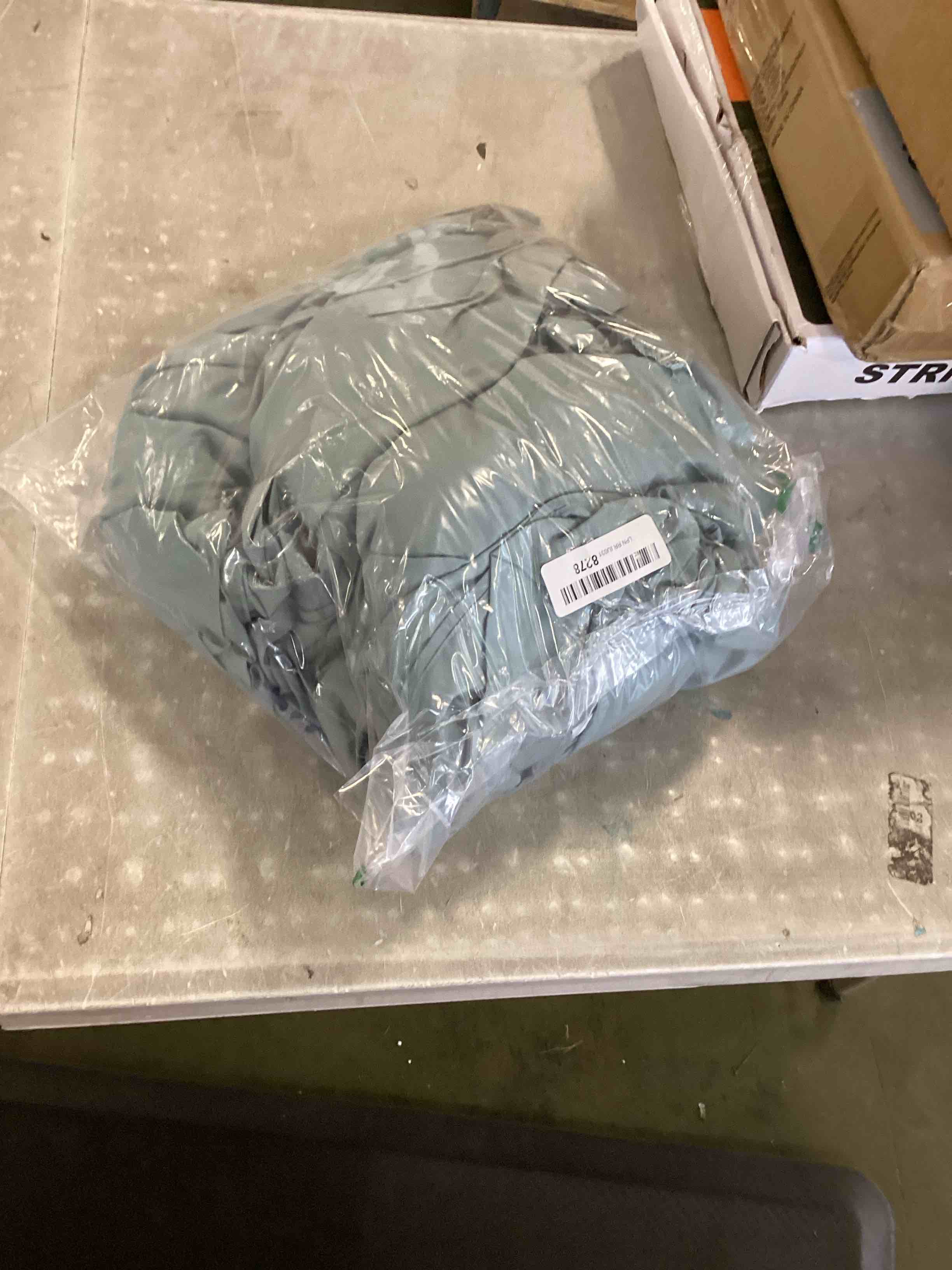 https://s3.amazonaws.com/lotting-images-prod/bidfta/GRN6821063_1720021927828.jpeg