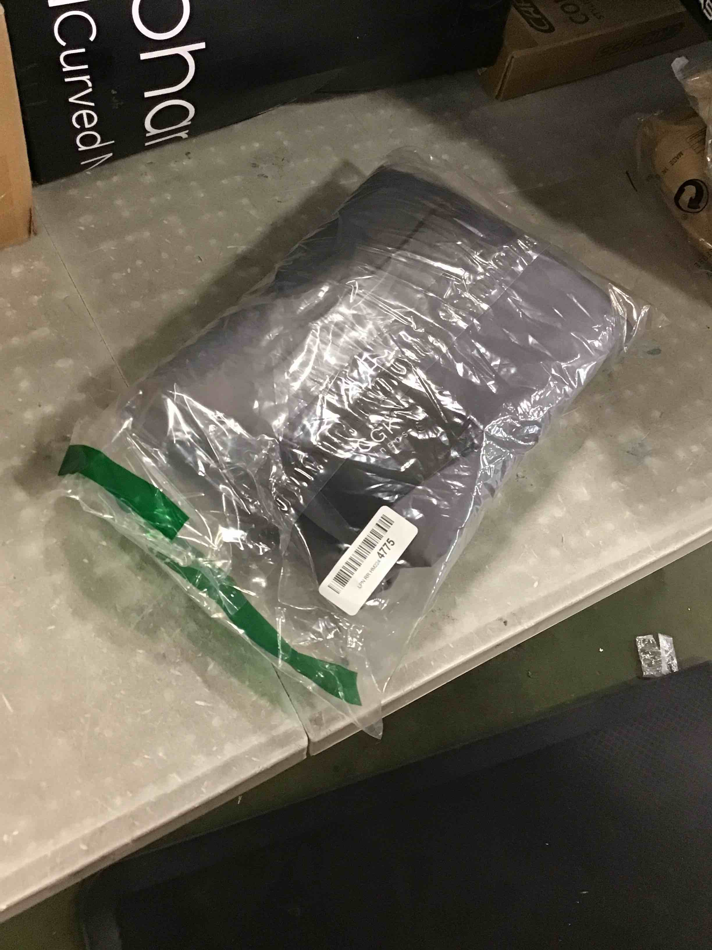 https://s3.amazonaws.com/lotting-images-prod/bidfta/GRN6821991_1720545405371.jpeg