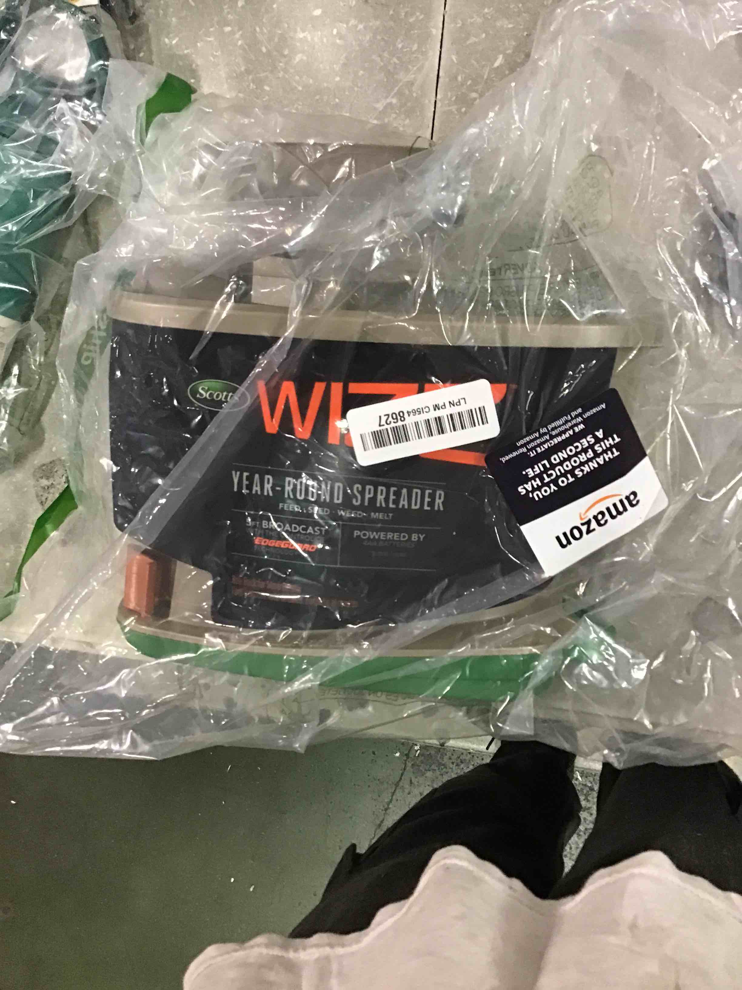 https://s3.amazonaws.com/lotting-images-prod/bidfta/GRN6823511_1721362102578.jpeg
