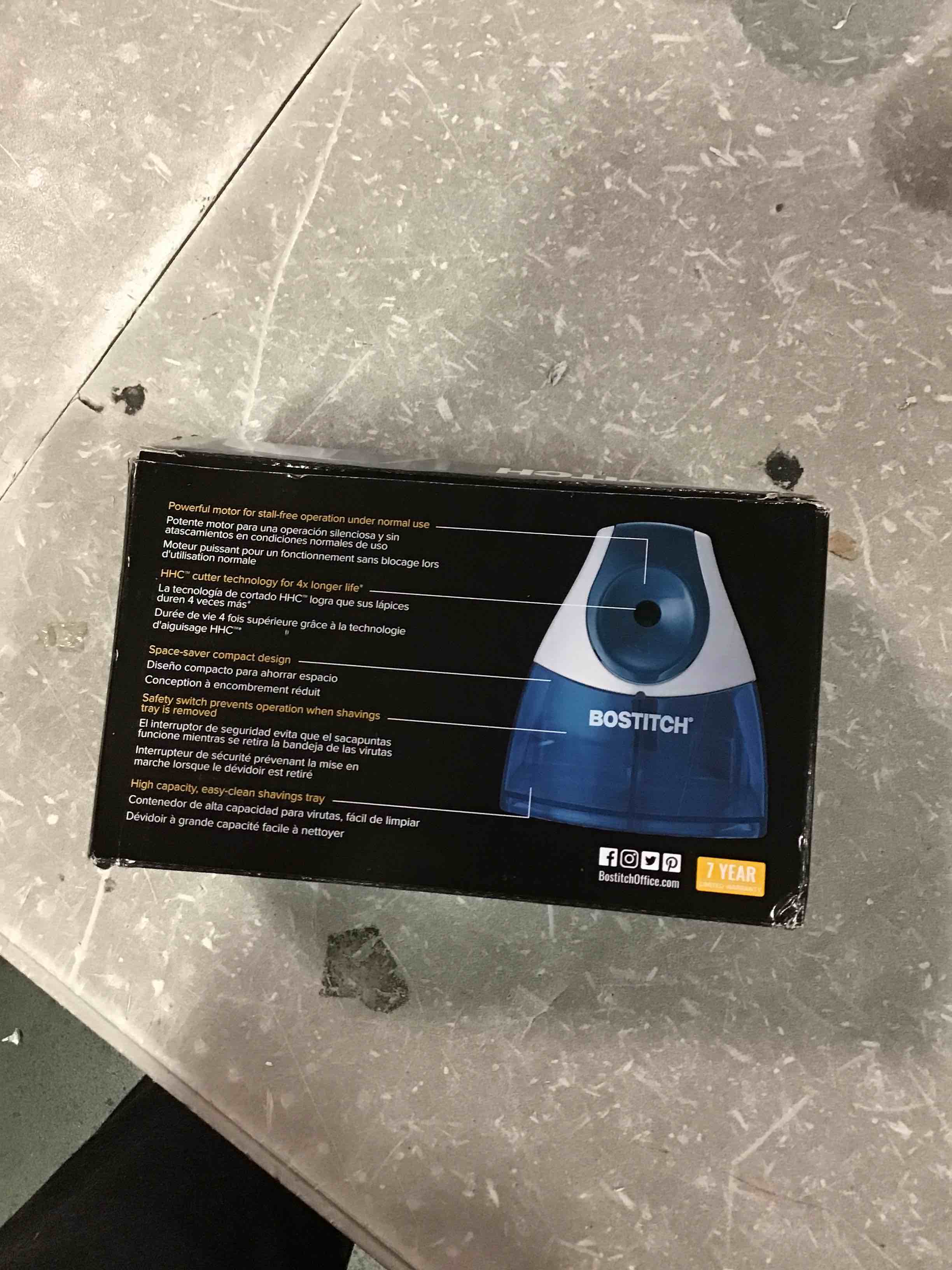 https://s3.amazonaws.com/lotting-images-prod/bidfta/GRN6823524_1721364487813.jpeg