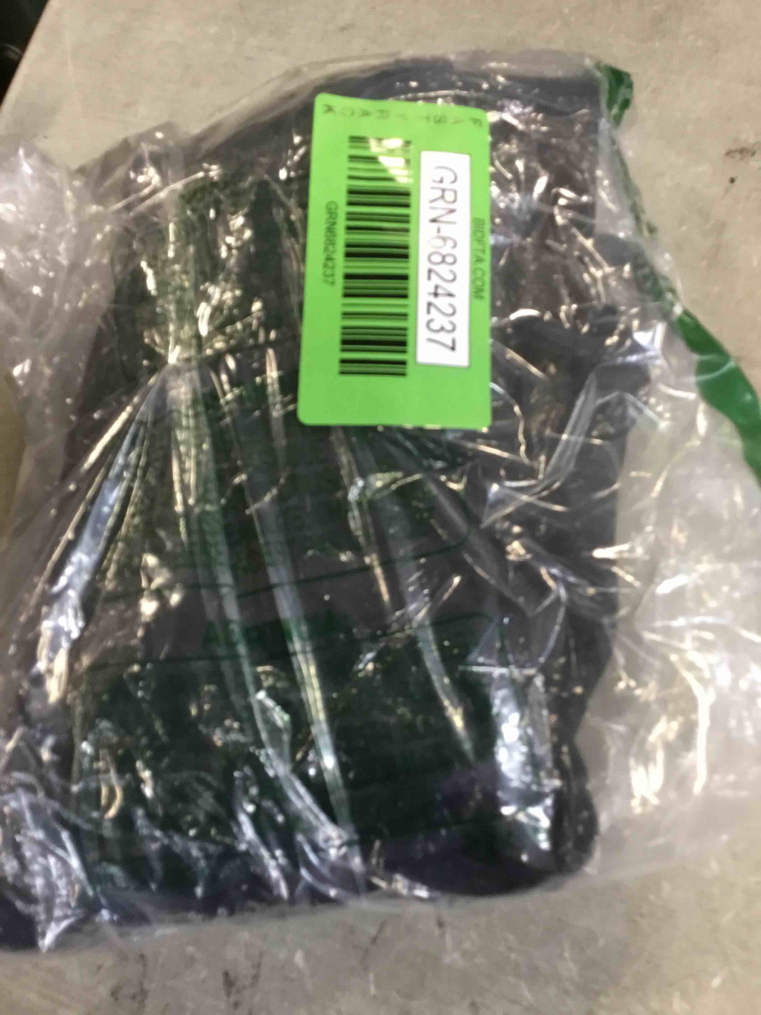 https://s3.amazonaws.com/lotting-images-prod/bidfta/GRN6824237_1720551592728.jpeg