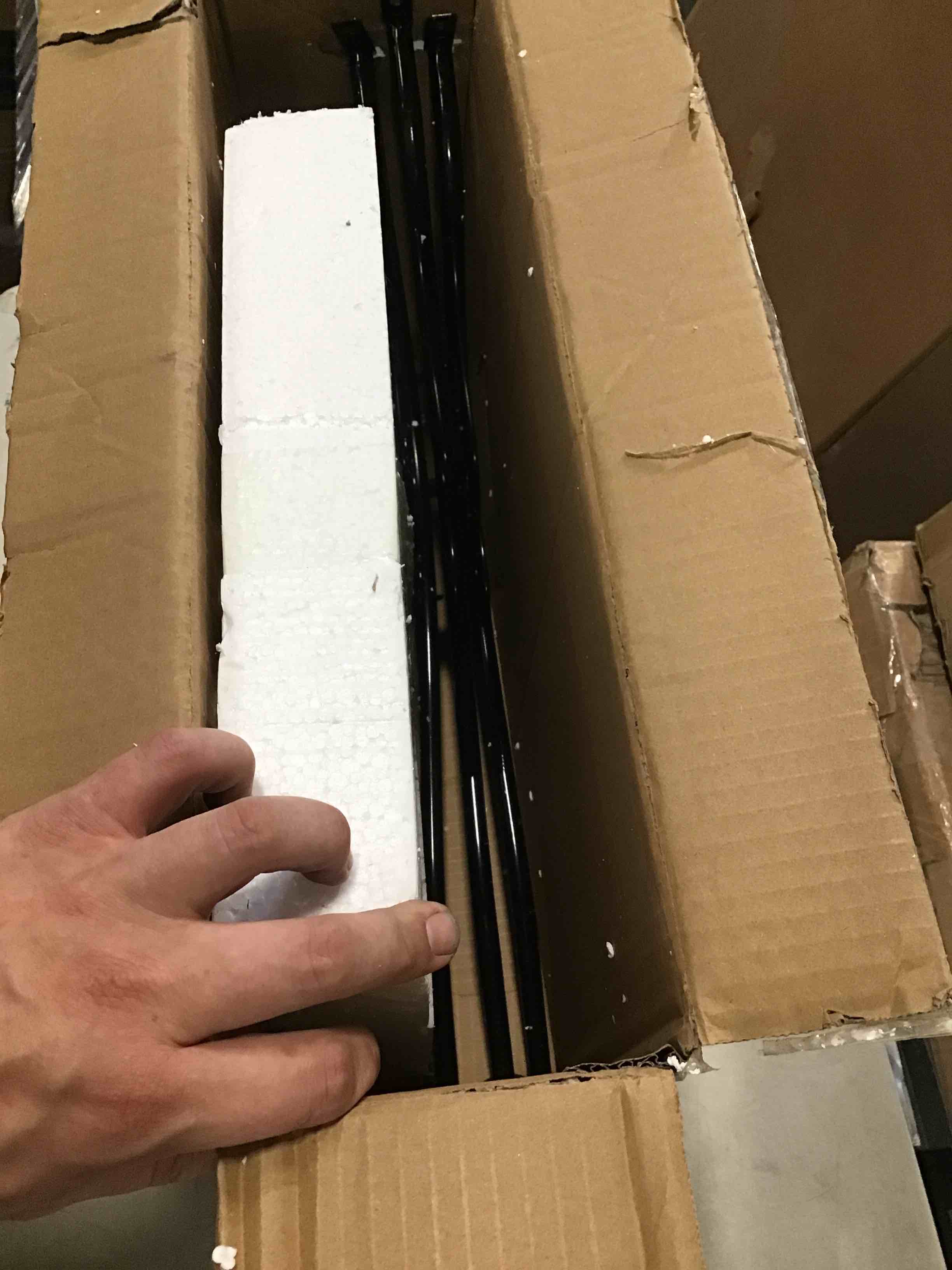 https://s3.amazonaws.com/lotting-images-prod/bidfta/GRN6825953_1720719653130.jpeg