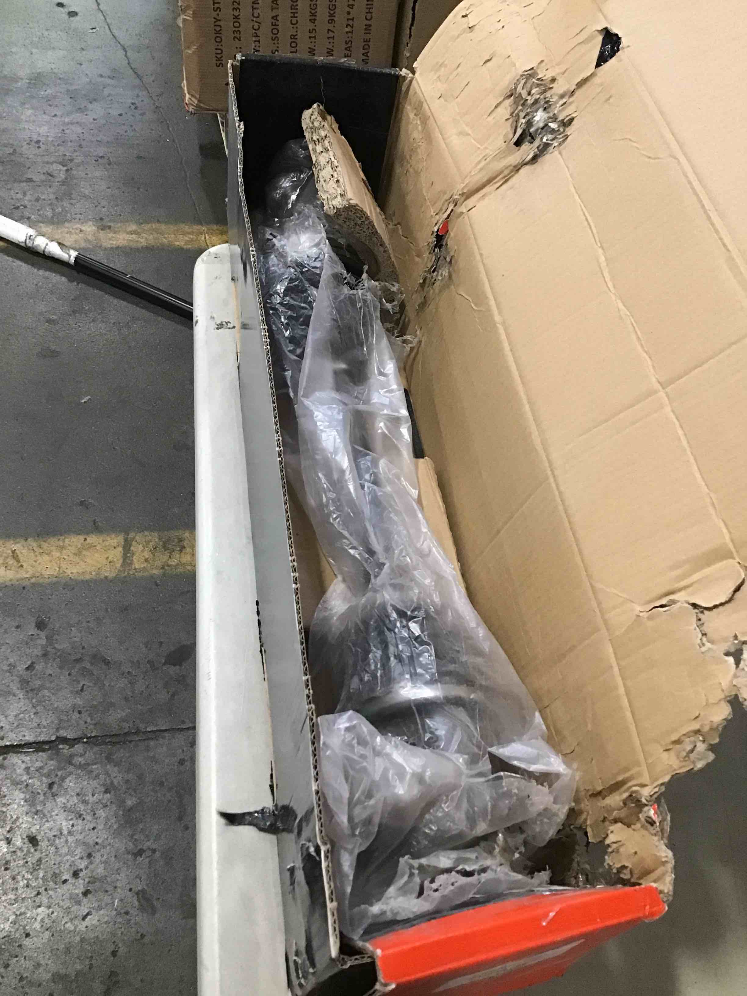 https://s3.amazonaws.com/lotting-images-prod/bidfta/GRN6826166_1721057962802.jpeg