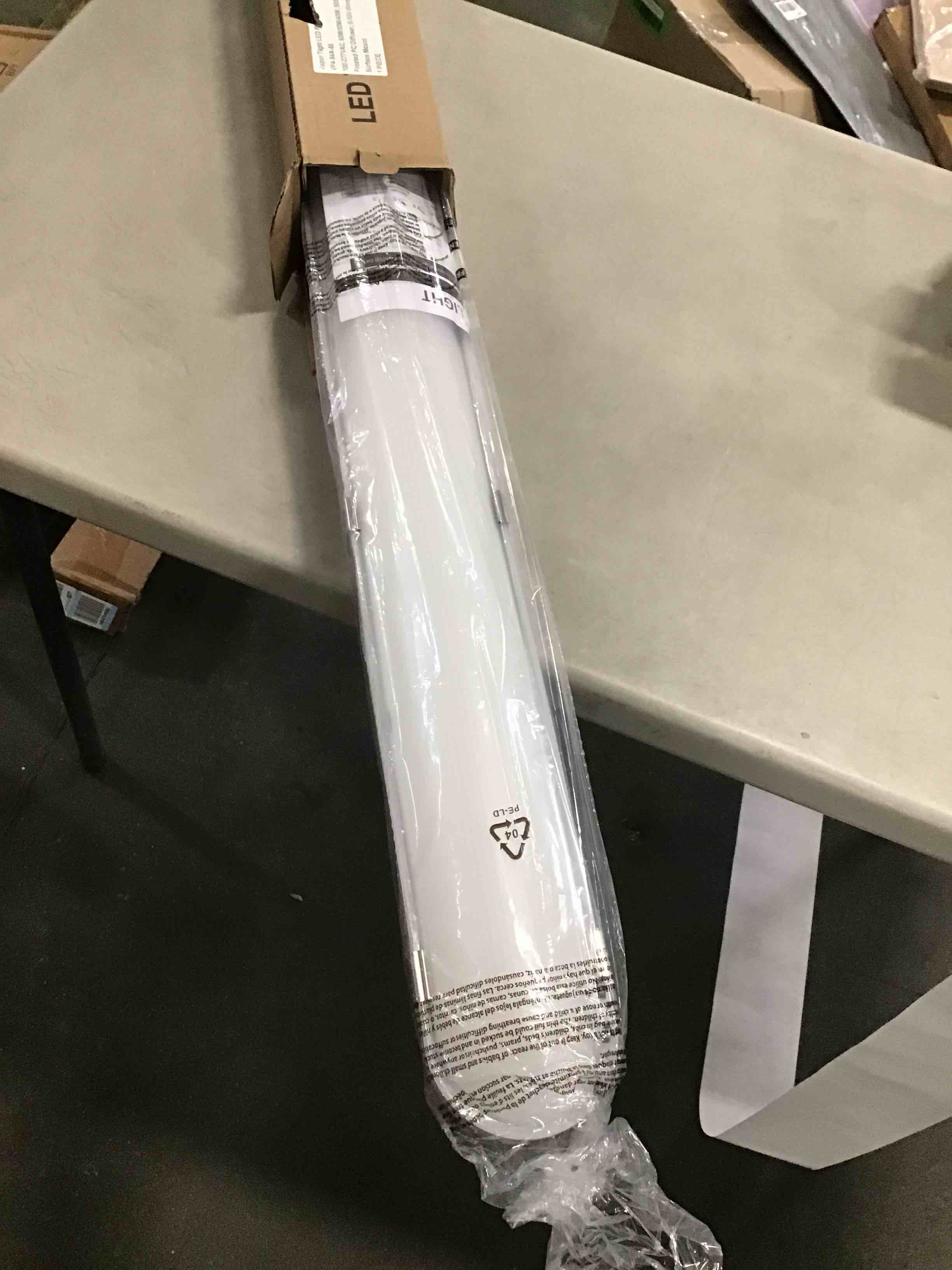 https://s3.amazonaws.com/lotting-images-prod/bidfta/GRN6826465_1721328232348.jpeg