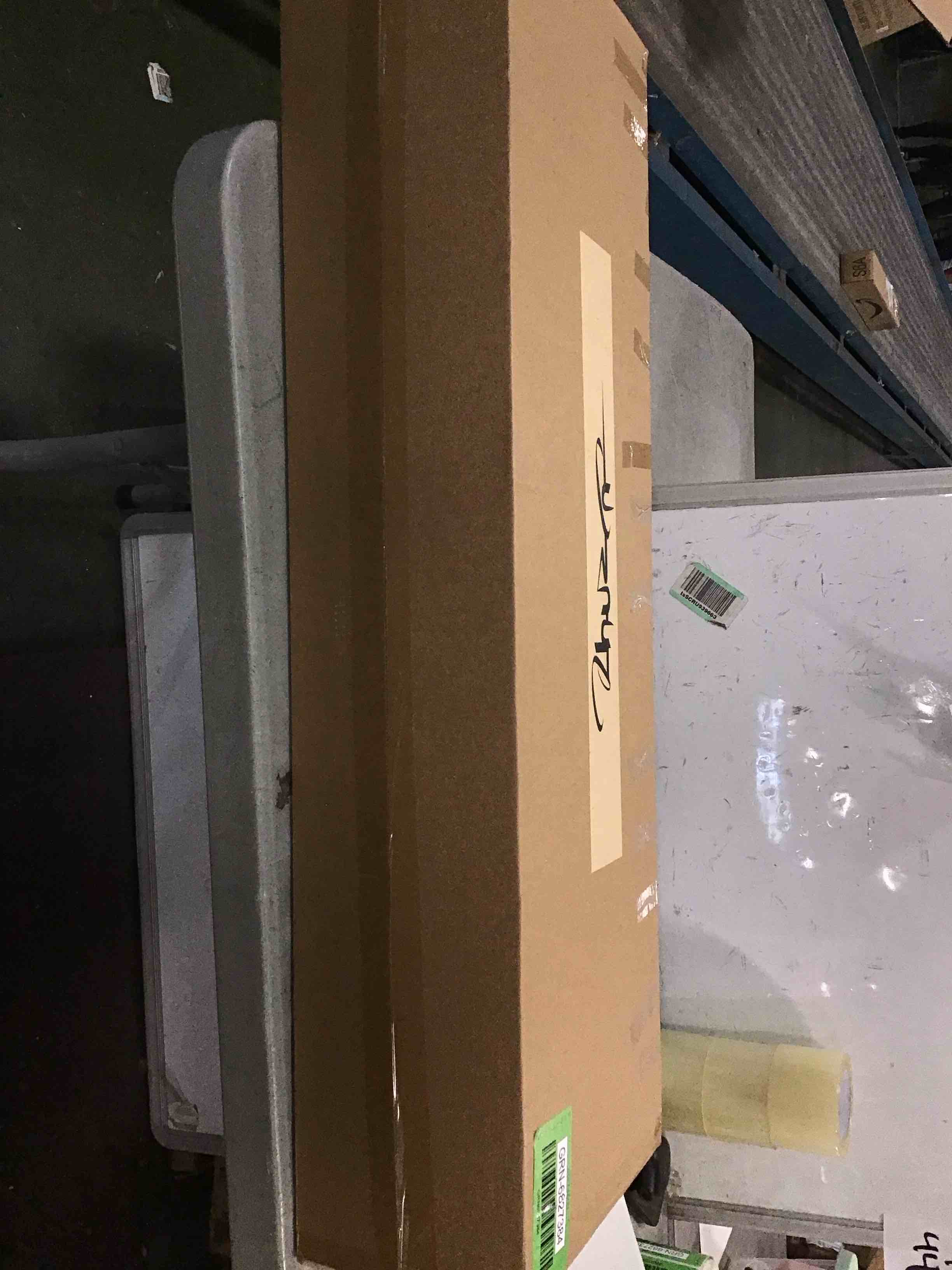https://s3.amazonaws.com/lotting-images-prod/bidfta/GRN6827384_1720216097694.jpeg