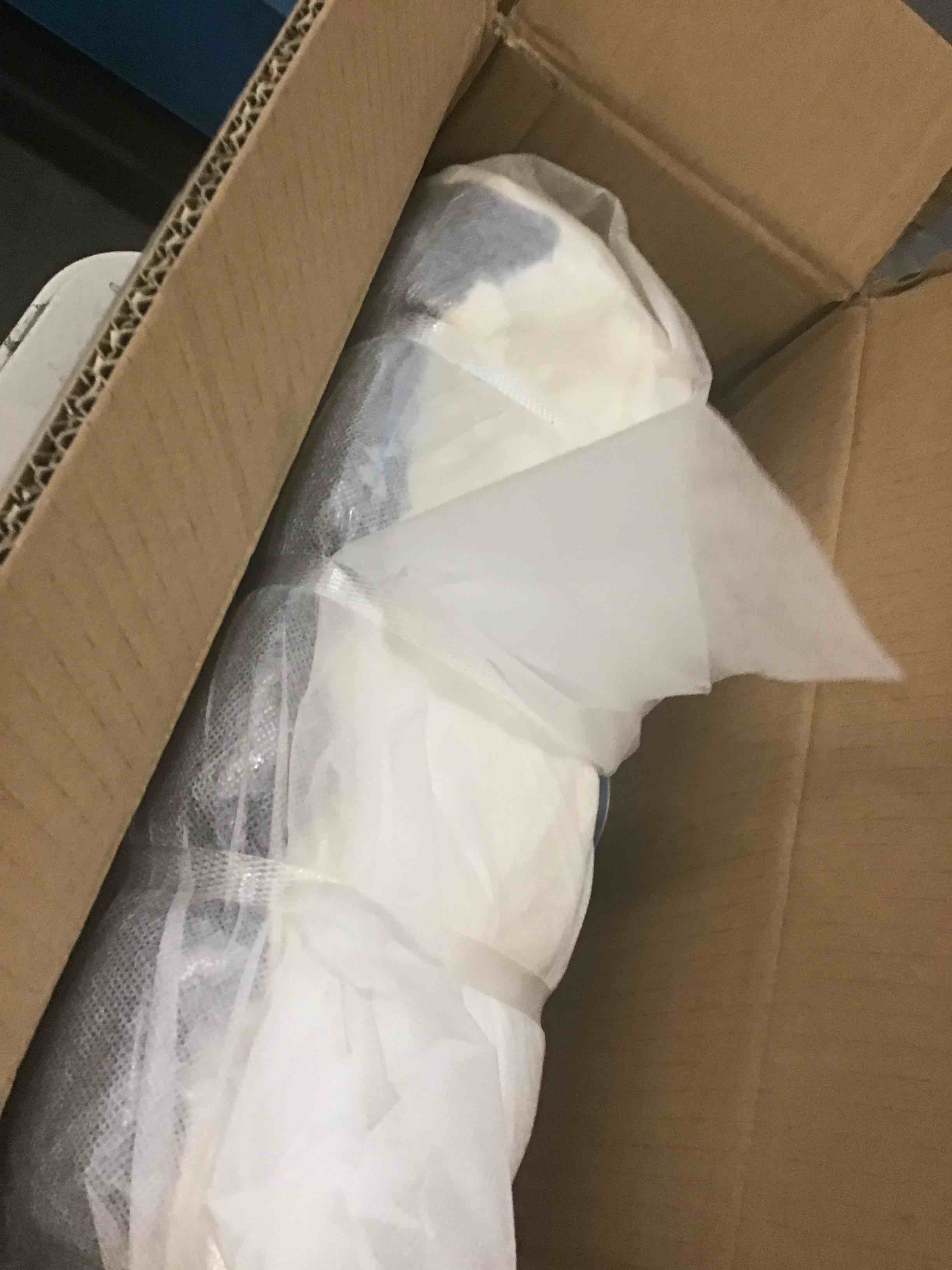 https://s3.amazonaws.com/lotting-images-prod/bidfta/GRN6828008_1720530405546.jpeg