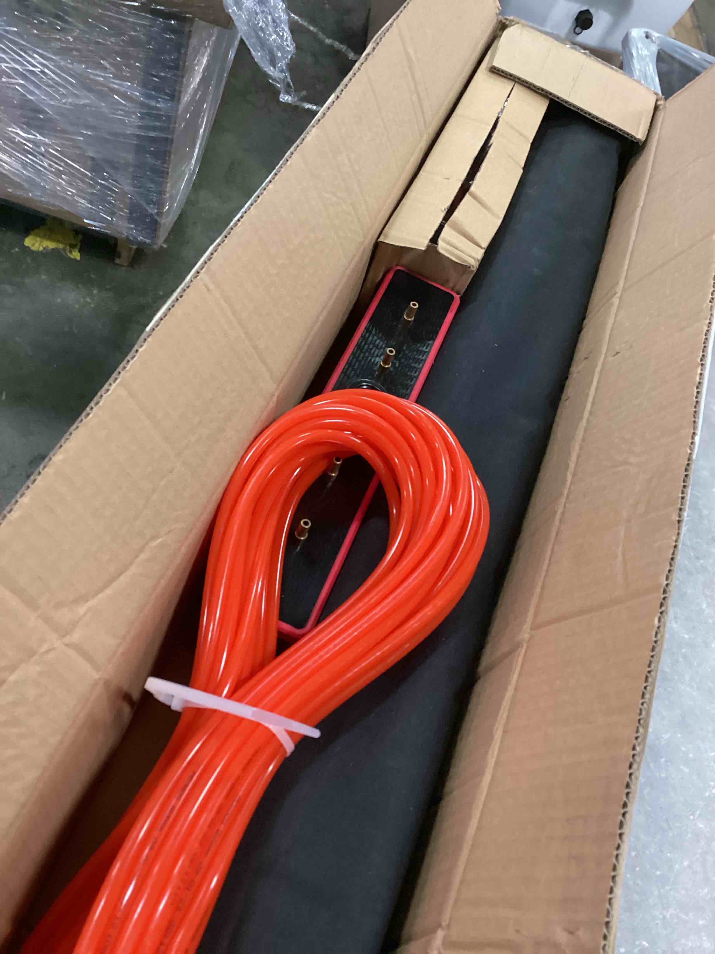 https://s3.amazonaws.com/lotting-images-prod/bidfta/GRN6828446_1720182039452.jpeg