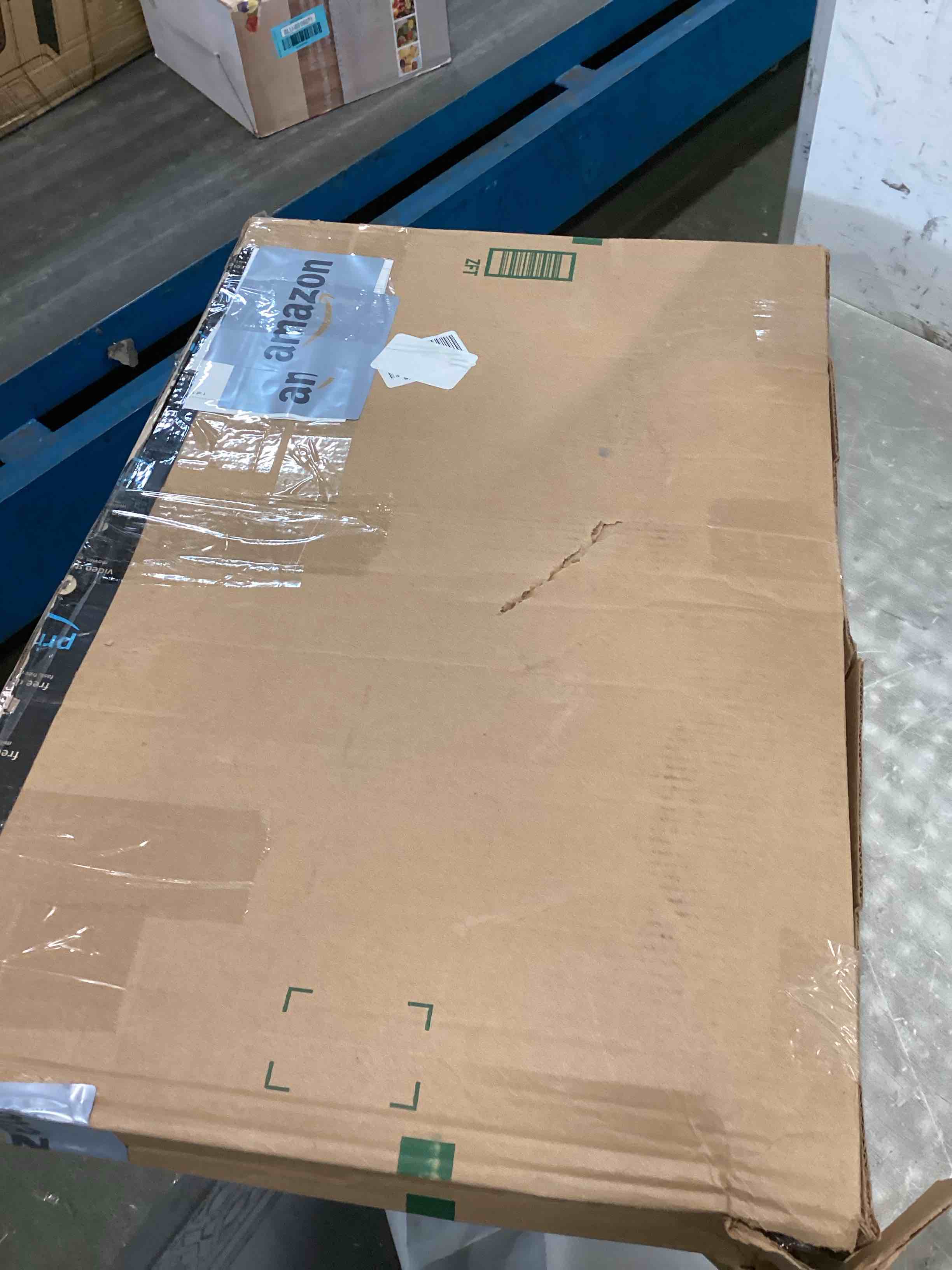 https://s3.amazonaws.com/lotting-images-prod/bidfta/GRN6828714_1720444081068.jpeg