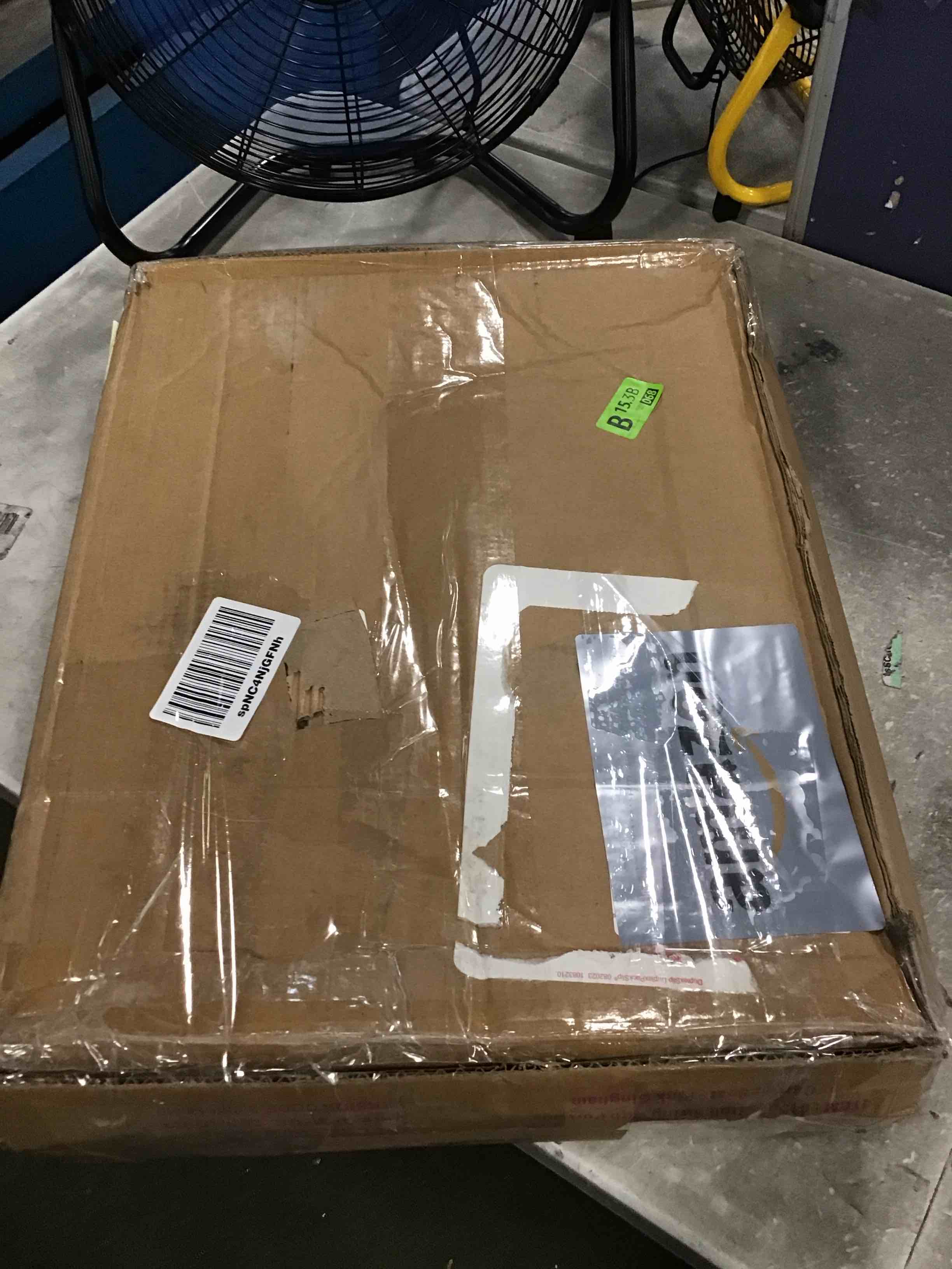 https://s3.amazonaws.com/lotting-images-prod/bidfta/GRN6828990_1720531174767.jpeg