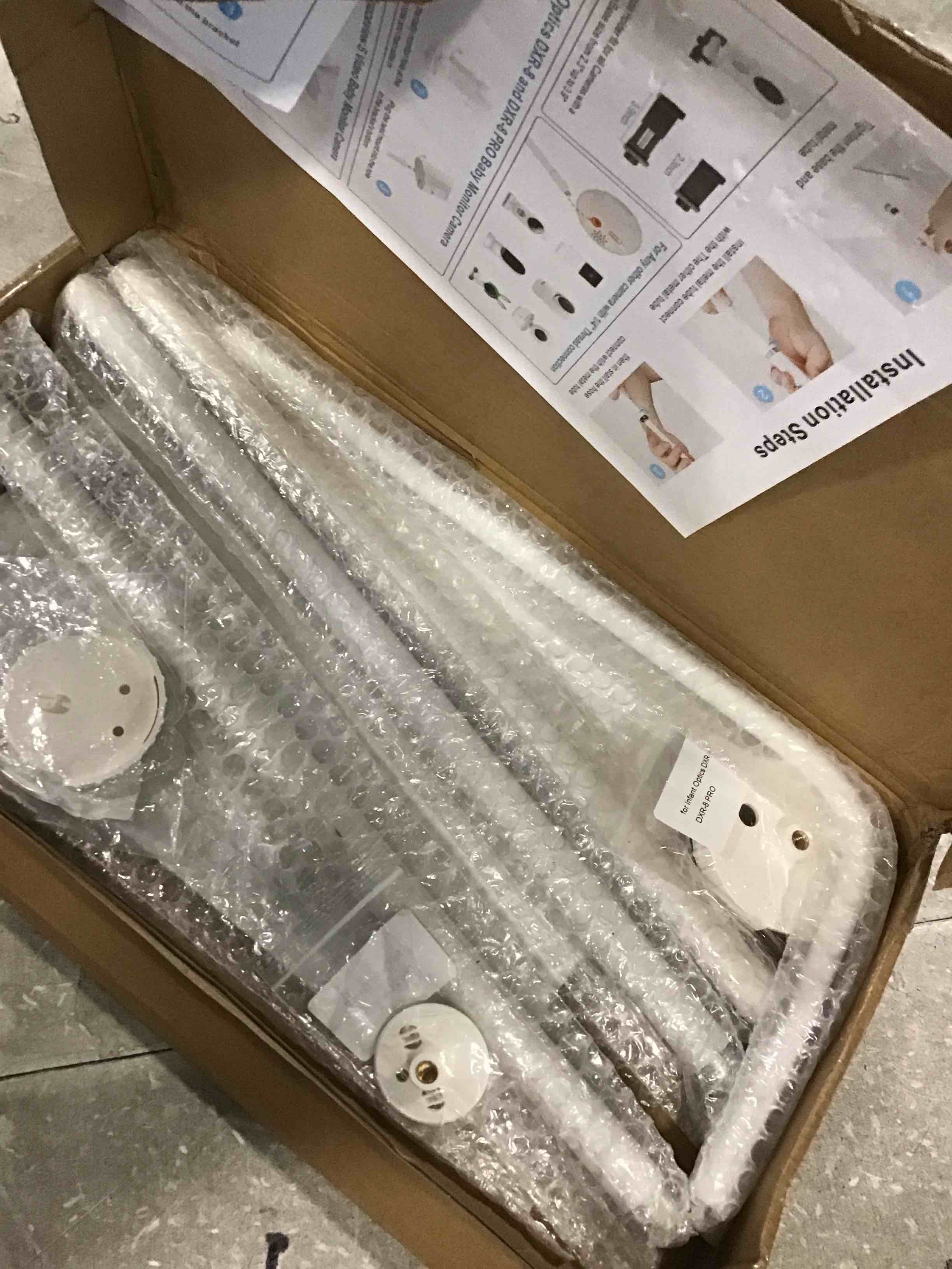 https://s3.amazonaws.com/lotting-images-prod/bidfta/GRN6828991_1720531240350.jpeg