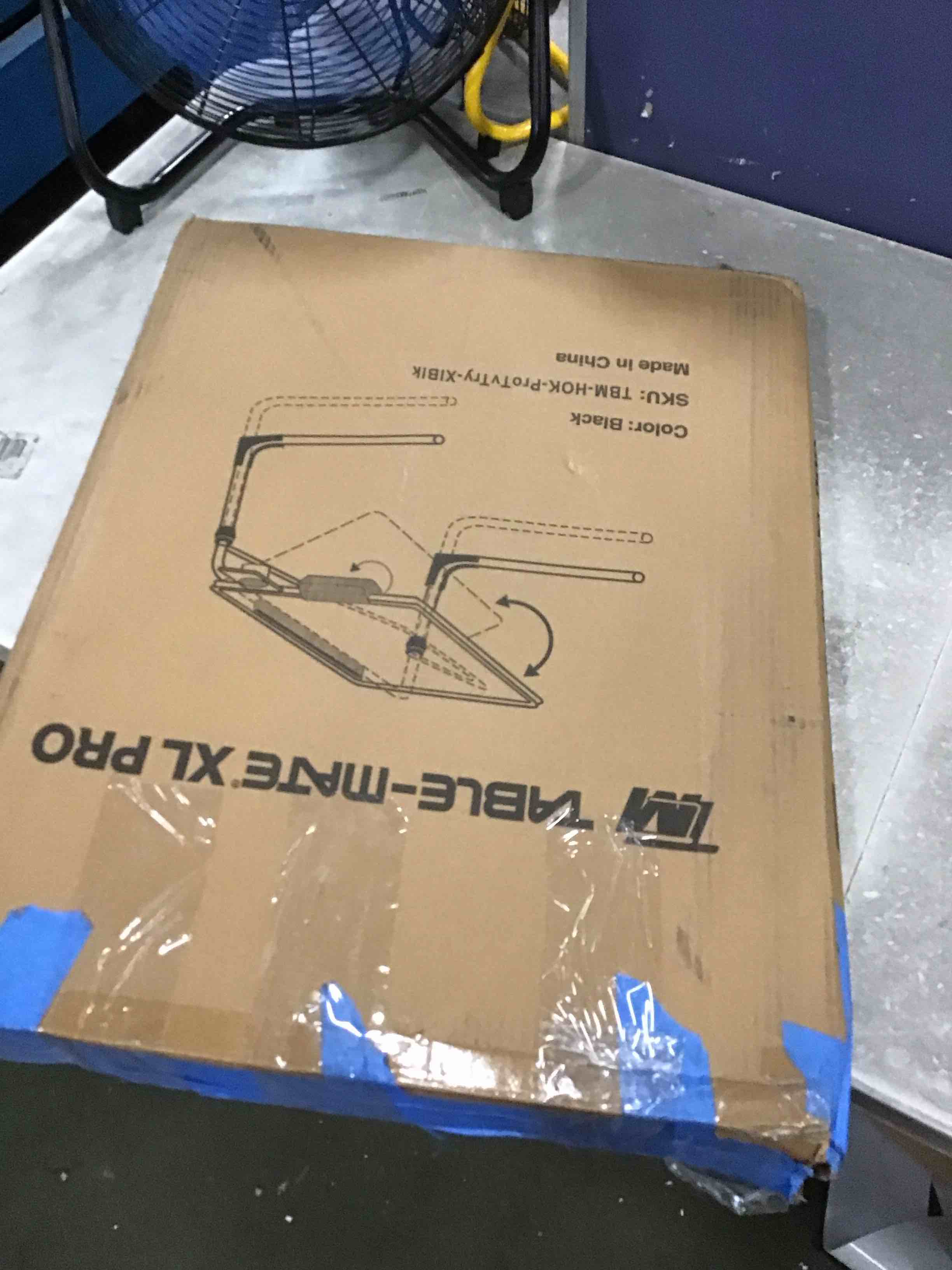 https://s3.amazonaws.com/lotting-images-prod/bidfta/GRN6829018_1720533333924.jpeg
