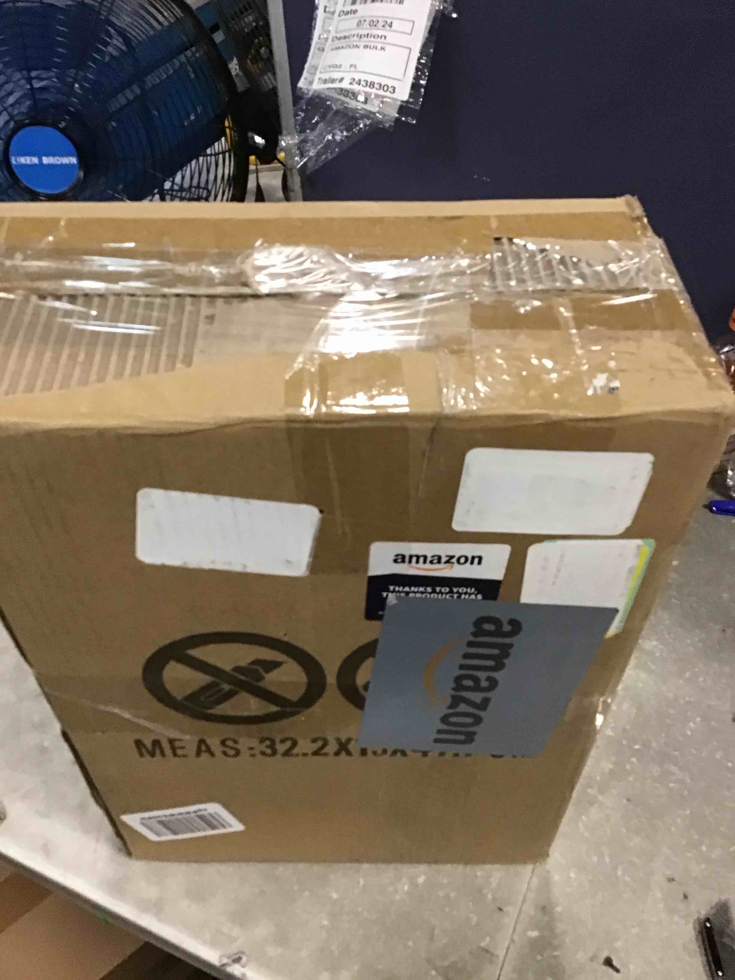 https://s3.amazonaws.com/lotting-images-prod/bidfta/GRN6829035_1720535774426.jpeg
