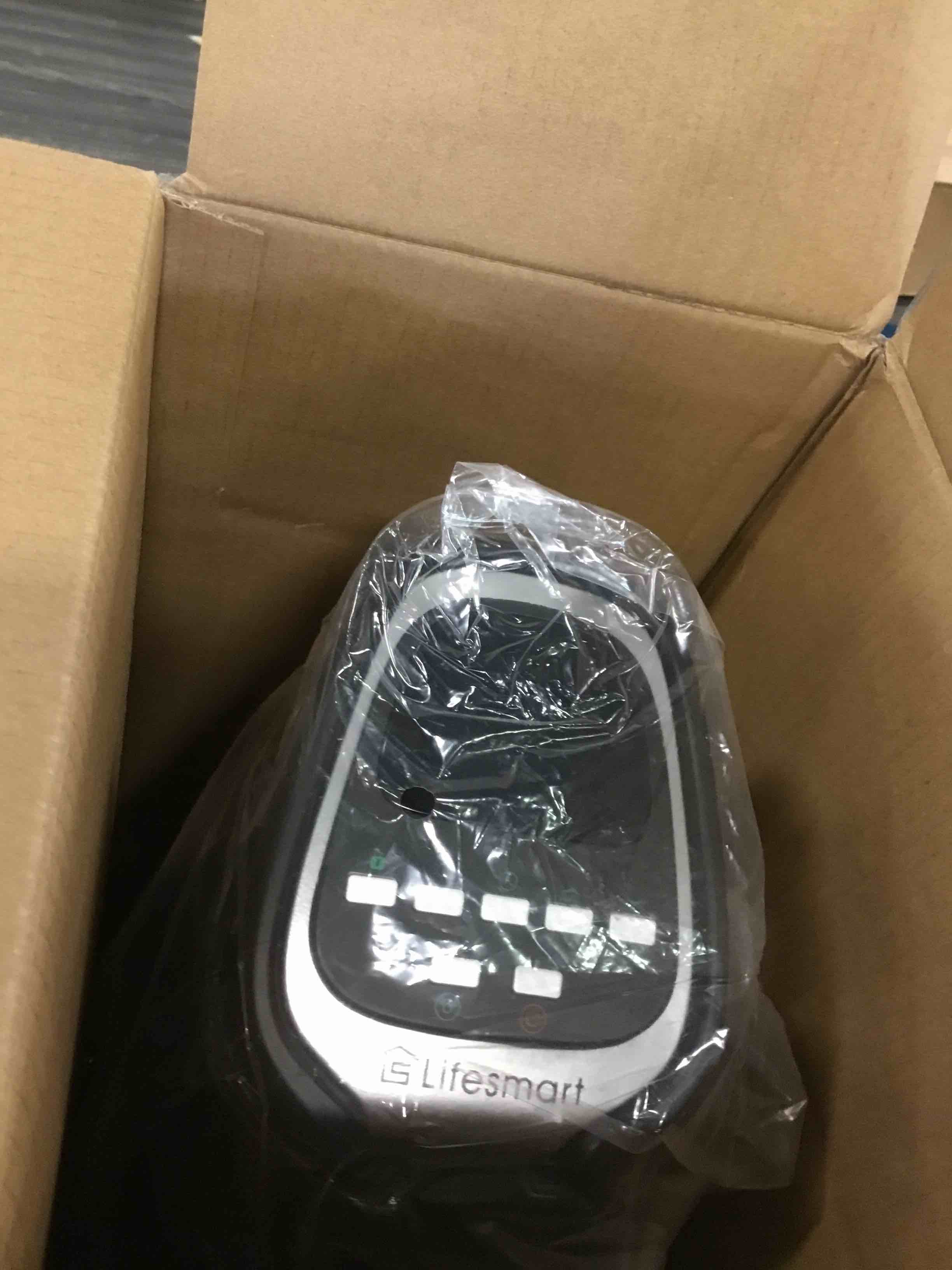 https://s3.amazonaws.com/lotting-images-prod/bidfta/GRN6829178_1720549362851.jpeg