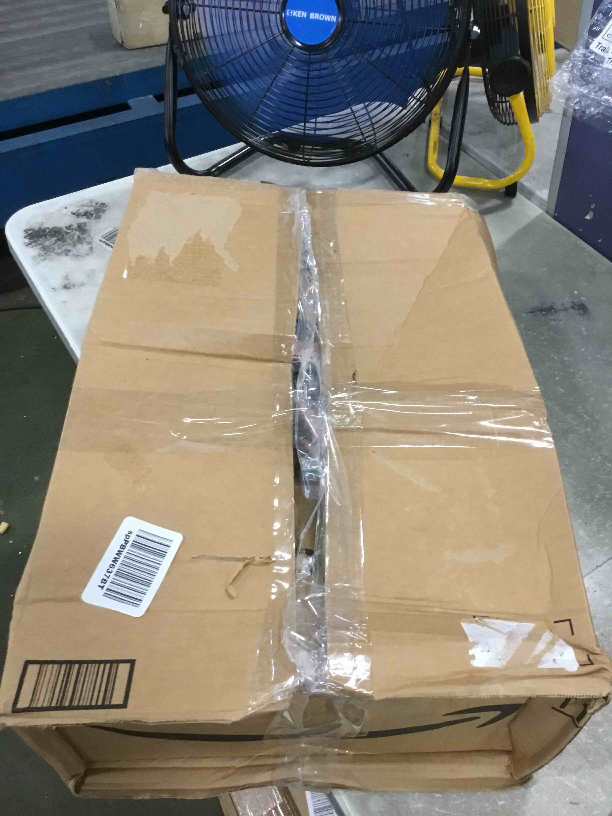 https://s3.amazonaws.com/lotting-images-prod/bidfta/GRN6829183_1720549734572.jpeg