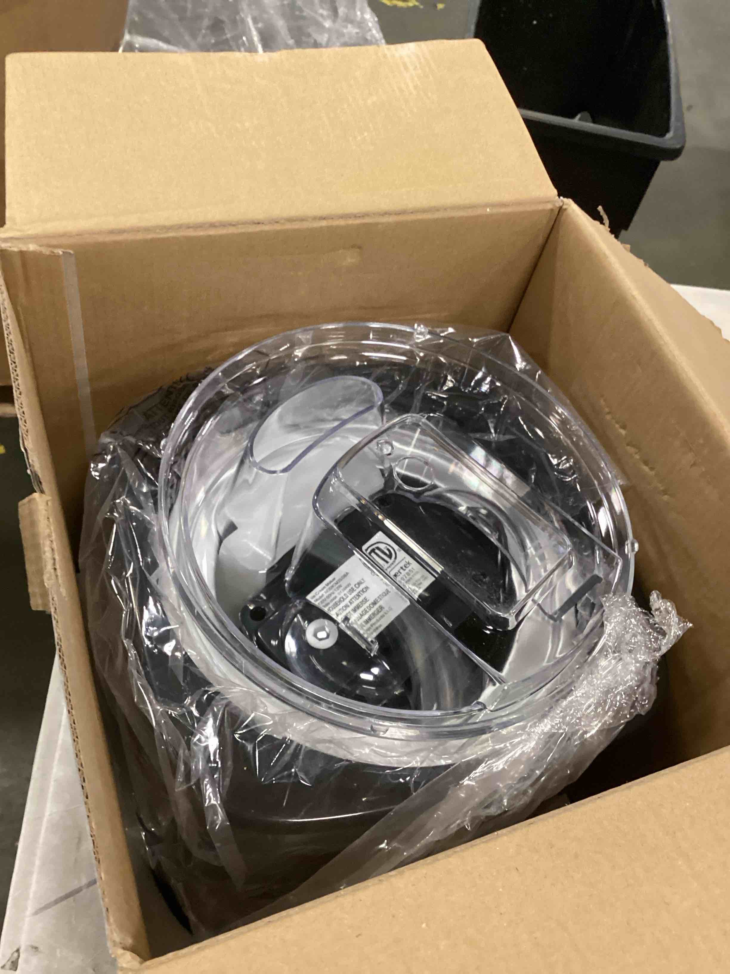 https://s3.amazonaws.com/lotting-images-prod/bidfta/GRN6829361_1720624501351.jpeg