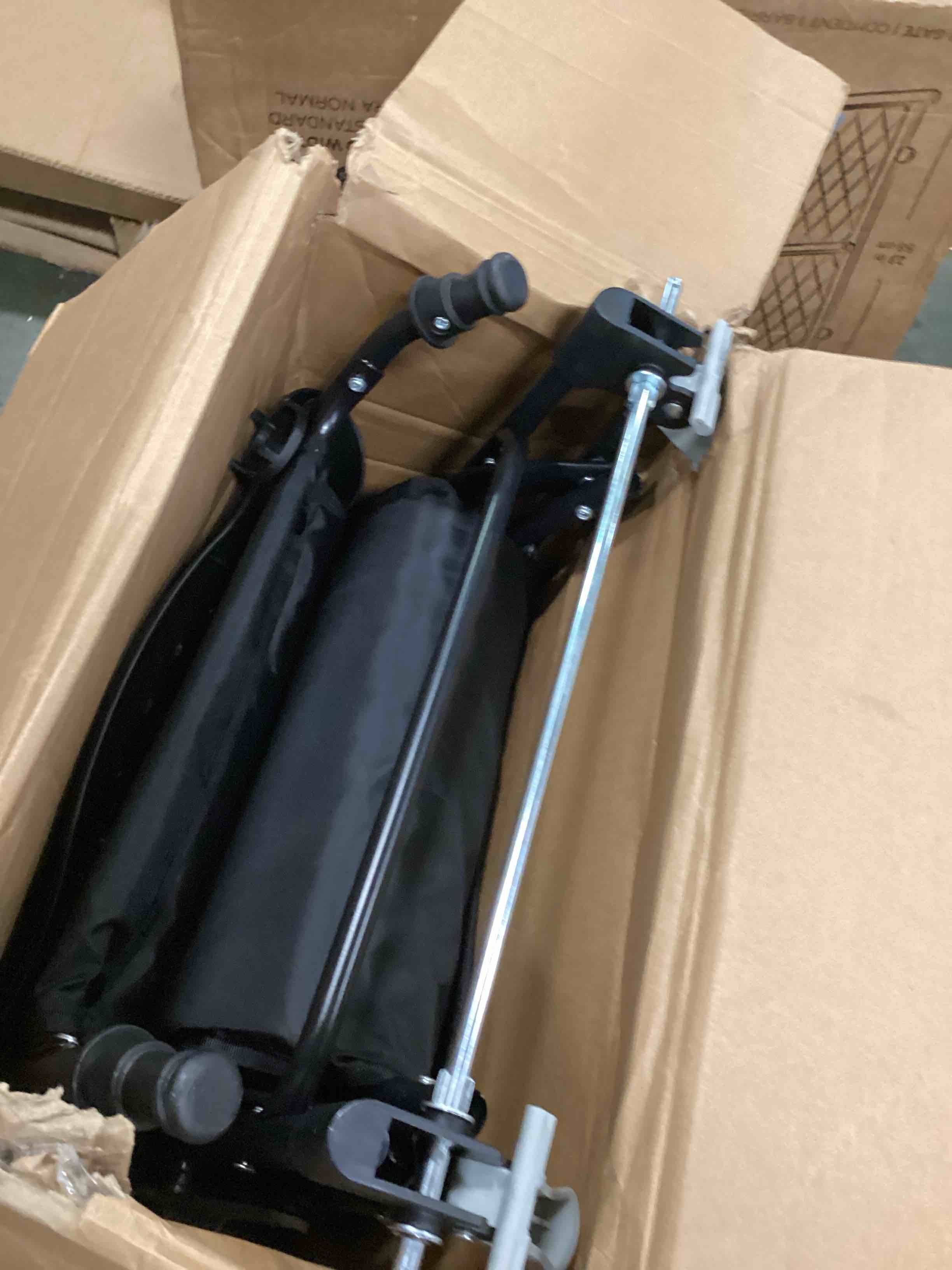 https://s3.amazonaws.com/lotting-images-prod/bidfta/GRN6829406_1720629345722.jpeg