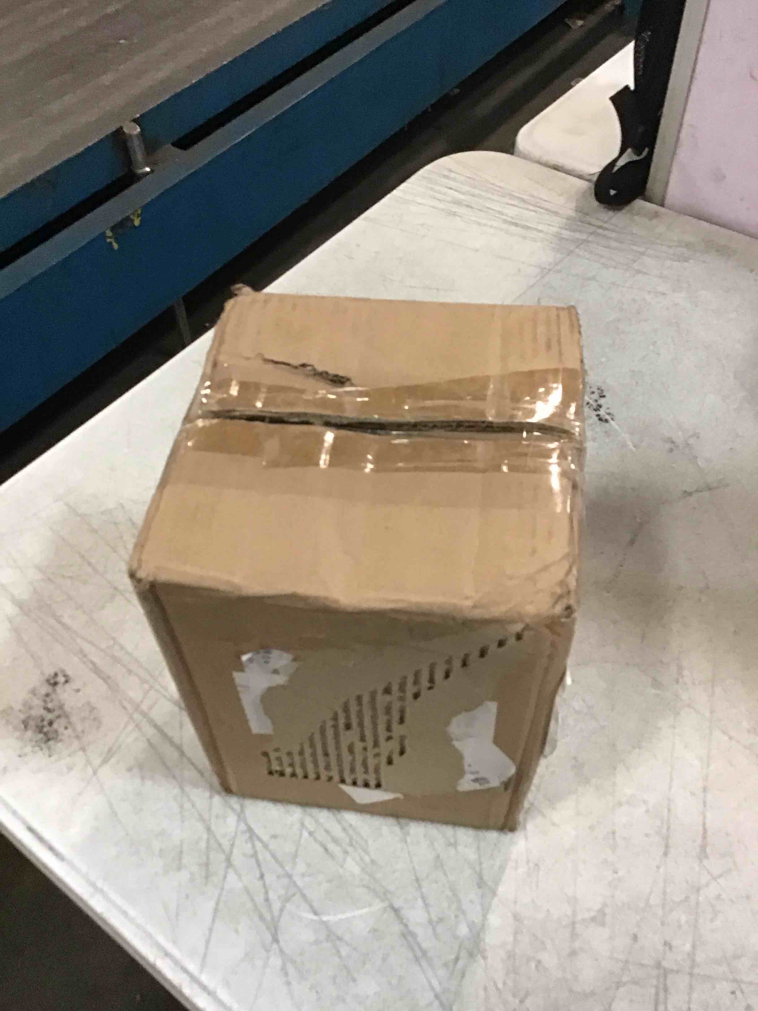 https://s3.amazonaws.com/lotting-images-prod/bidfta/GRN6829889_1720795297777.jpeg