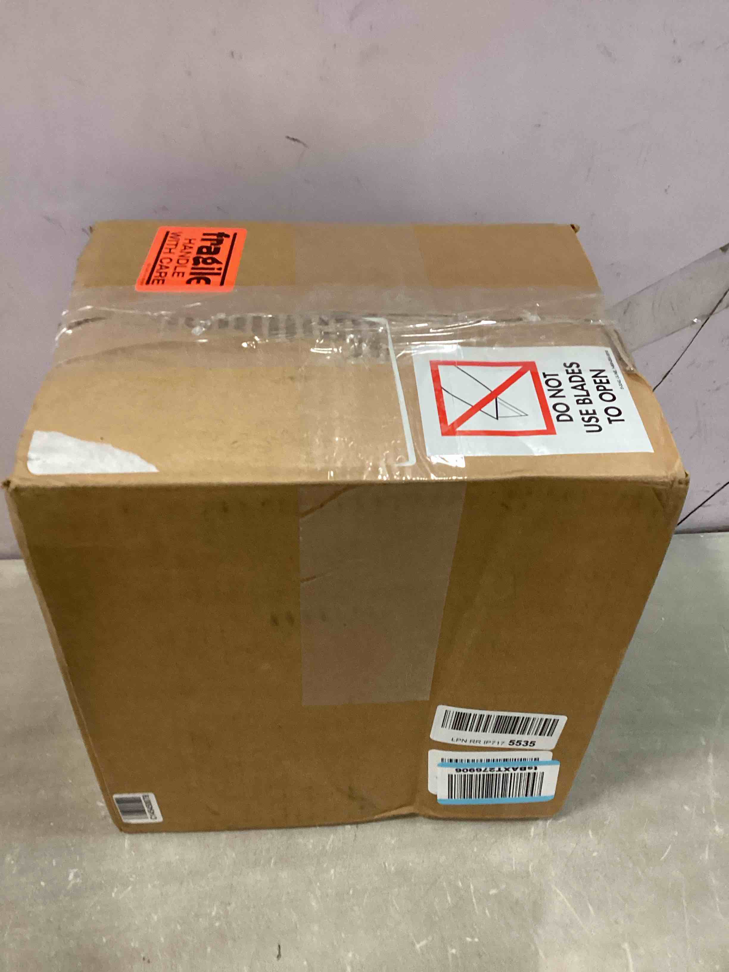 https://s3.amazonaws.com/lotting-images-prod/bidfta/GRN6830475_1720007830379.jpeg