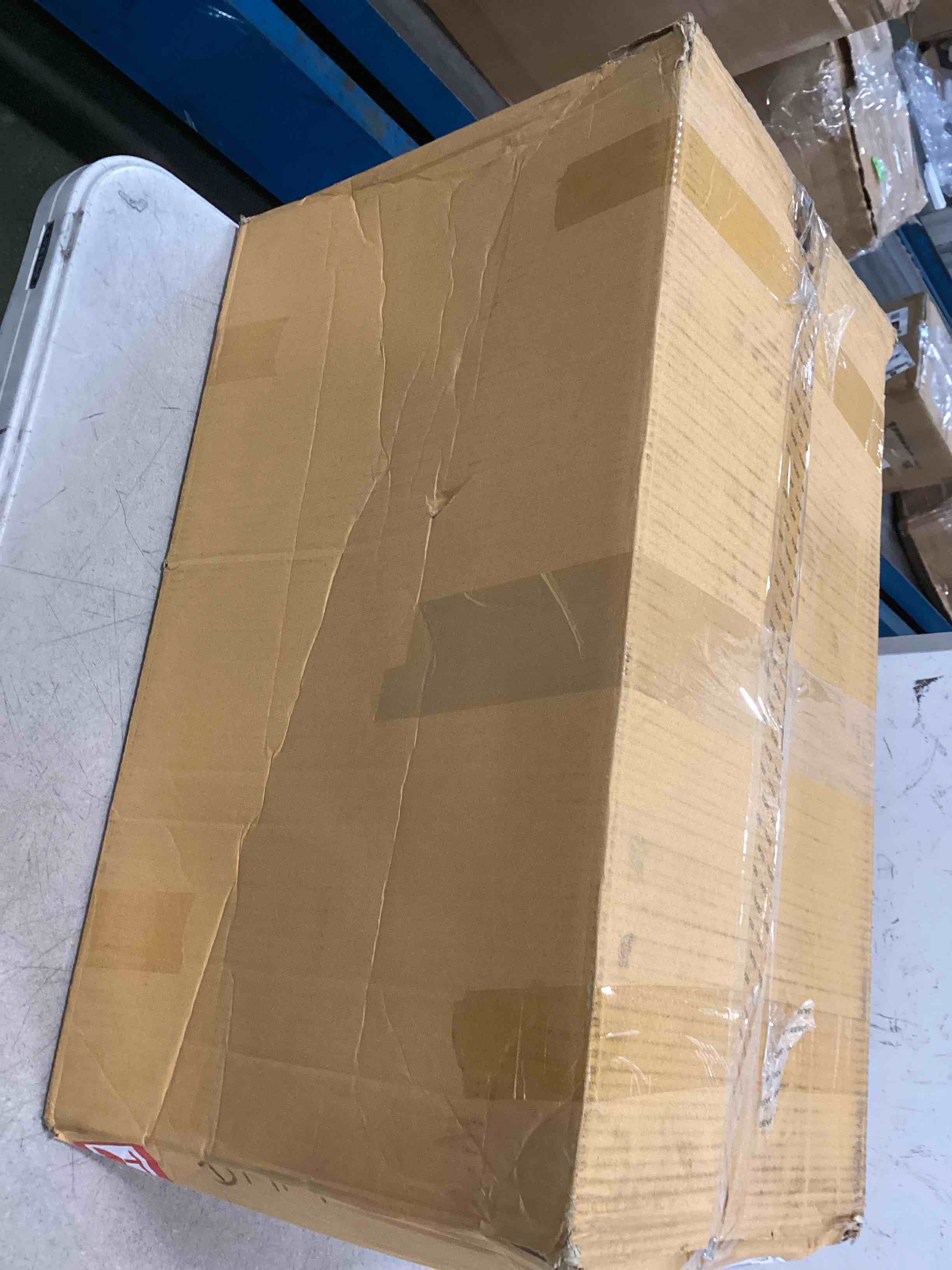 https://s3.amazonaws.com/lotting-images-prod/bidfta/GRN6830778_1720185636999.jpeg