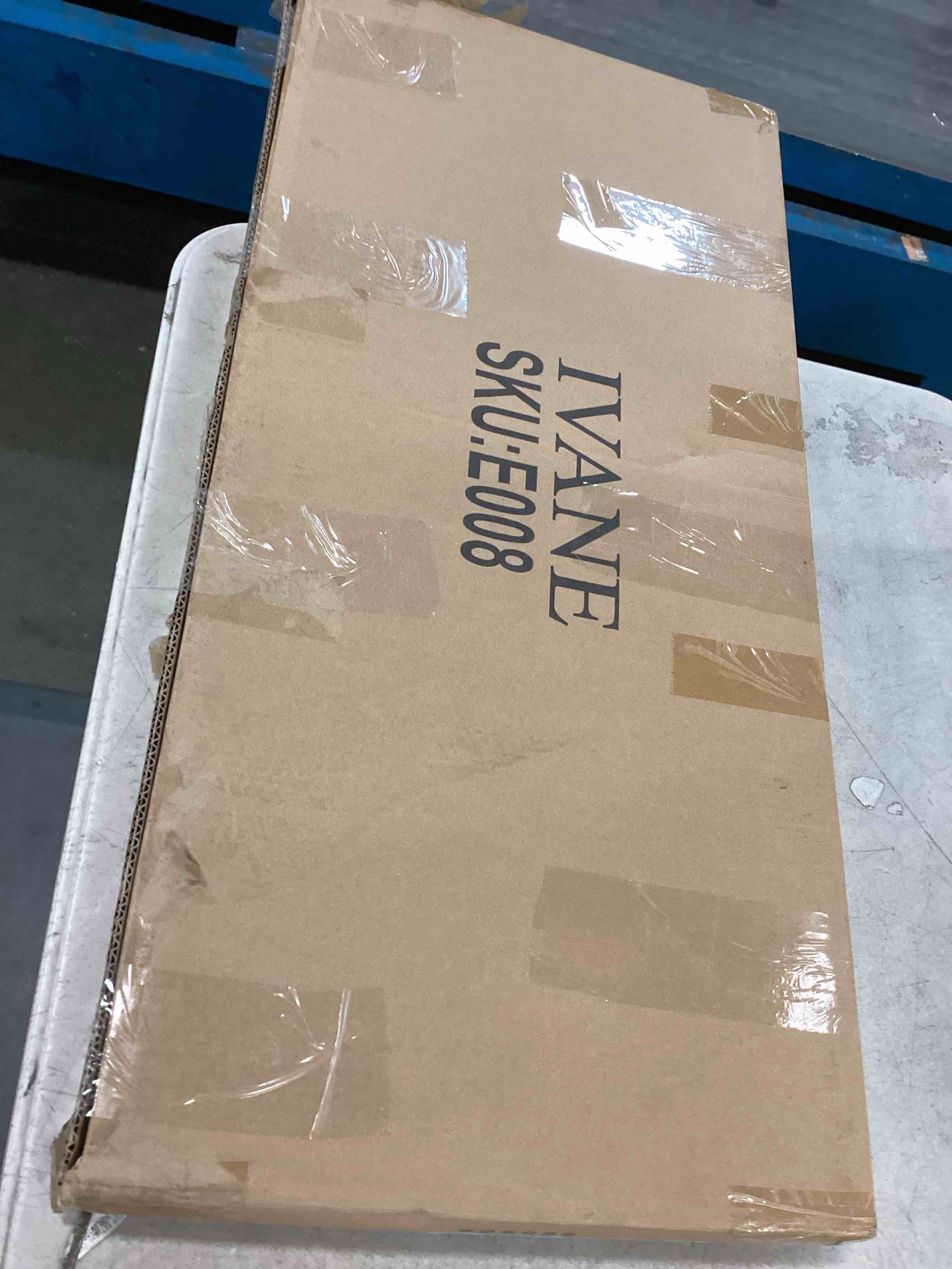https://s3.amazonaws.com/lotting-images-prod/bidfta/GRN6830779_1720185807895.jpeg