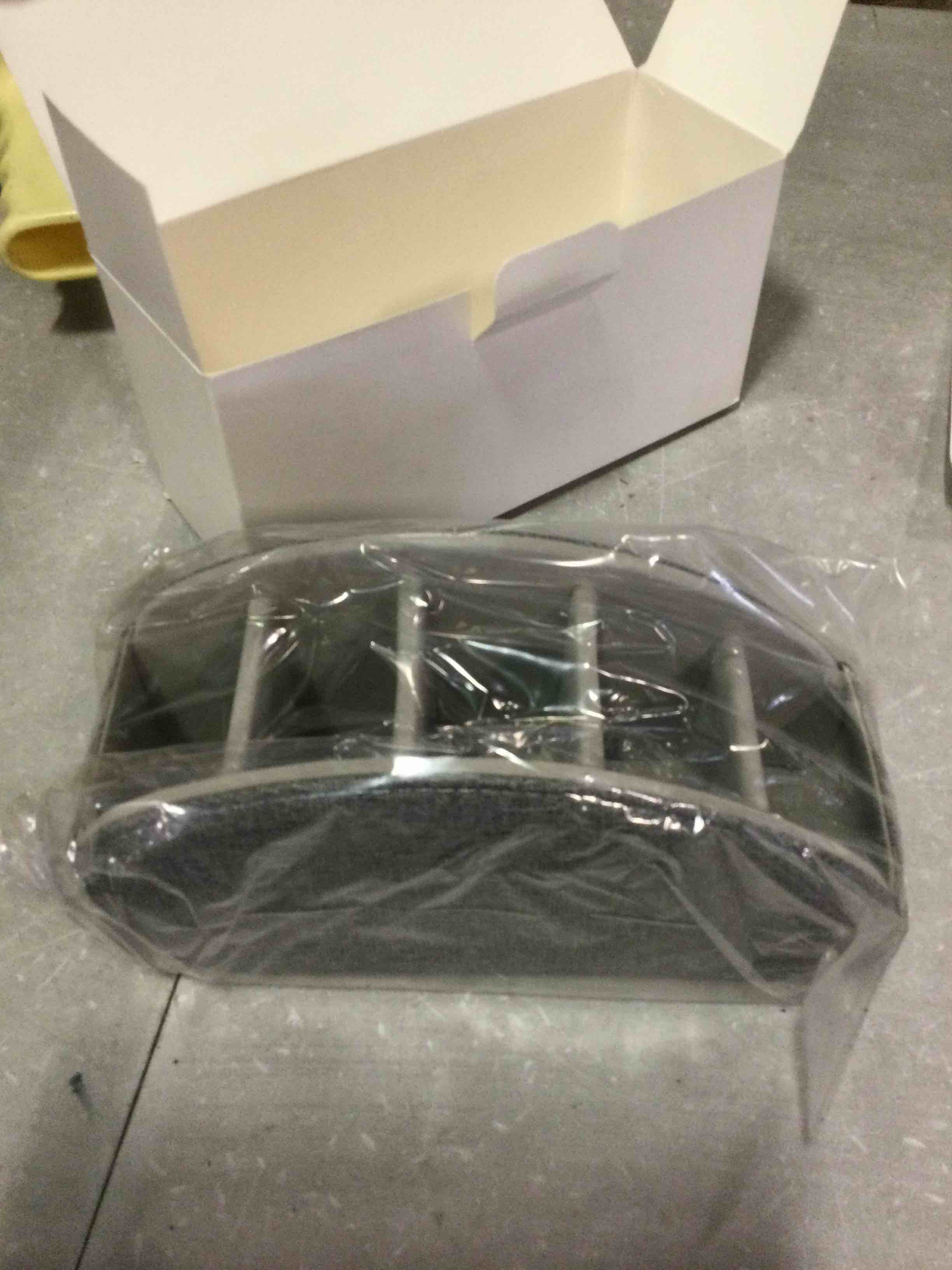 https://s3.amazonaws.com/lotting-images-prod/bidfta/GRN6831872_1720562110802.jpeg