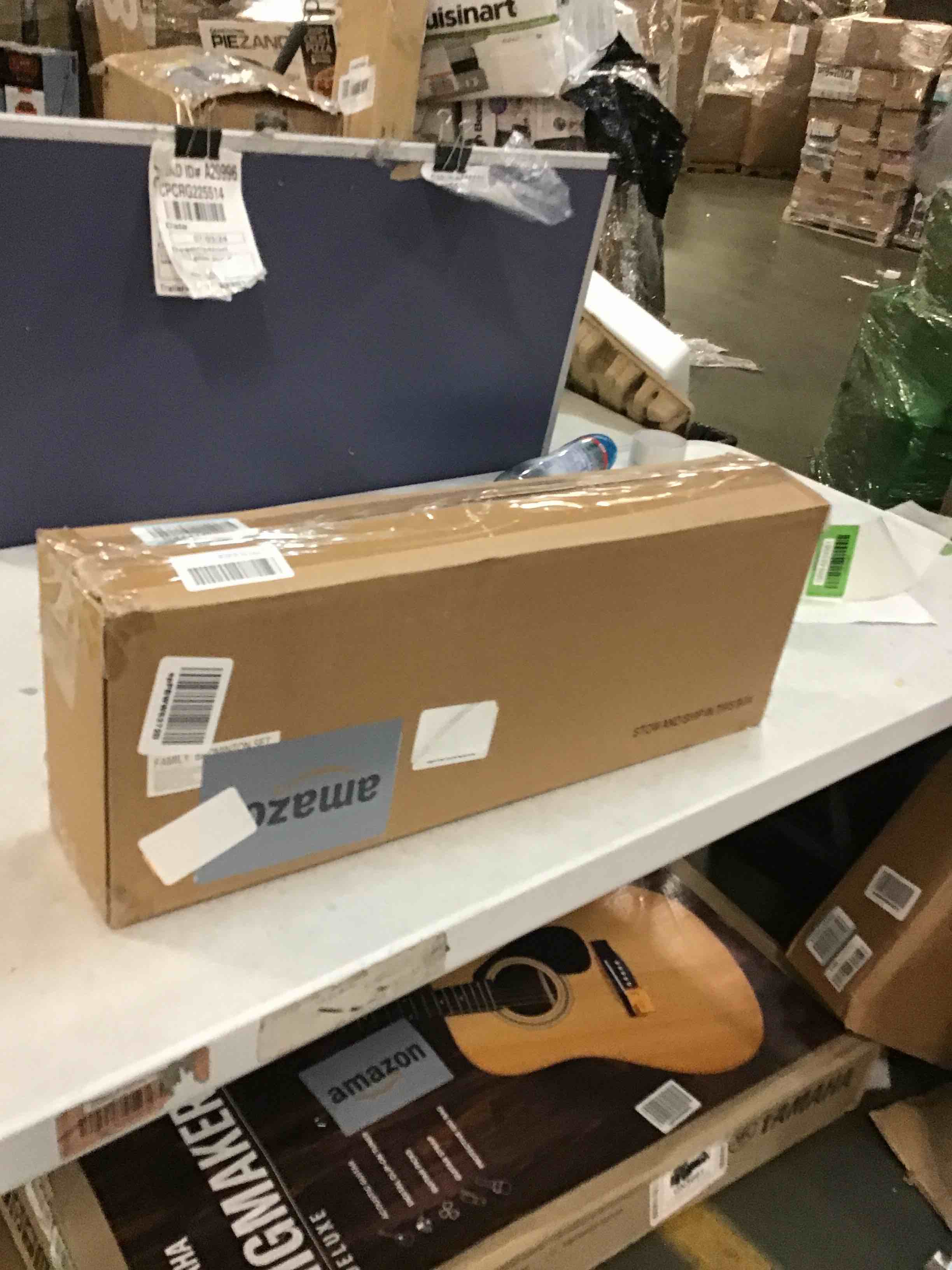 https://s3.amazonaws.com/lotting-images-prod/bidfta/GRN6834981_1720496281969.jpeg