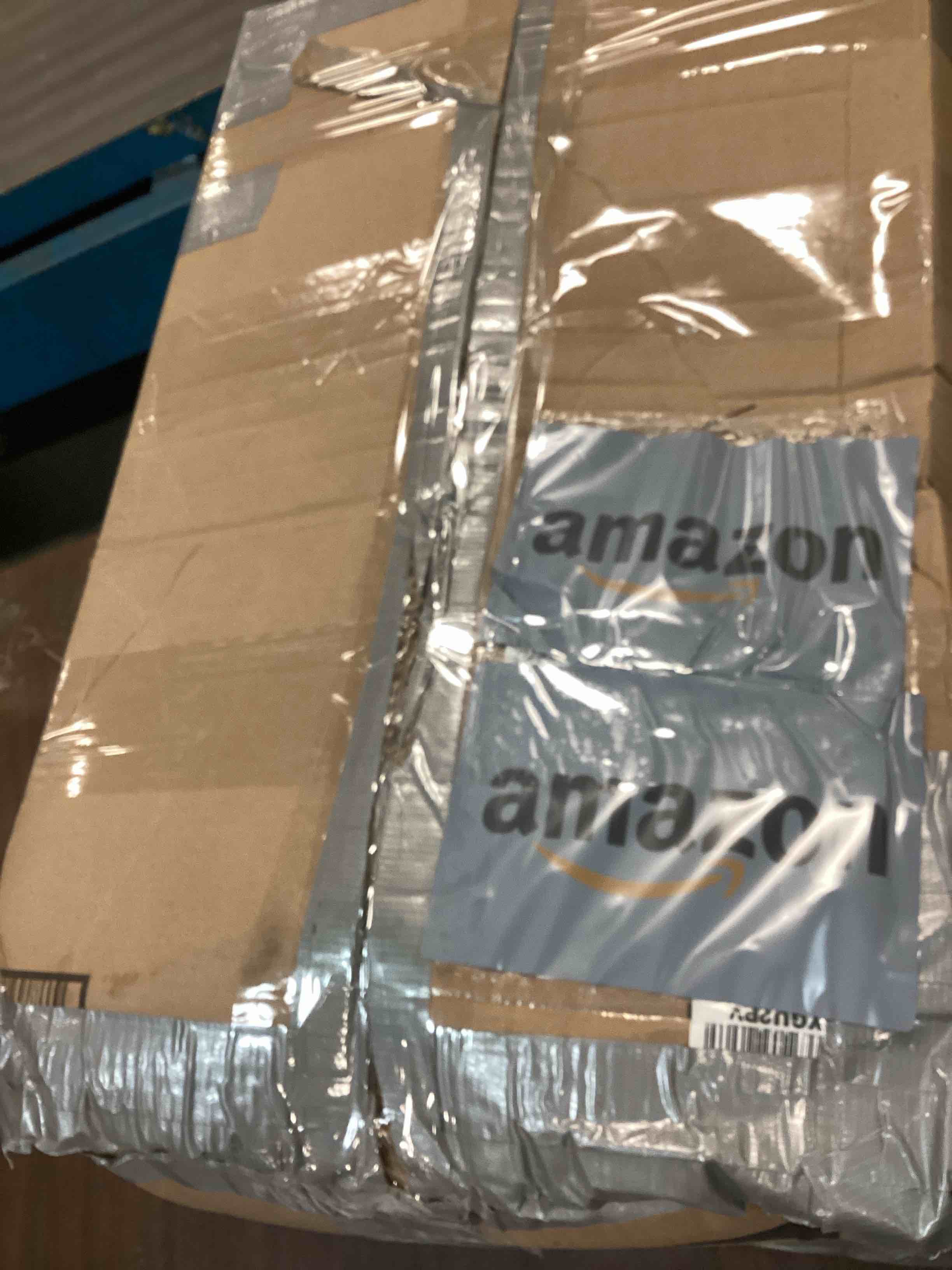https://s3.amazonaws.com/lotting-images-prod/bidfta/GRN6835172_1720759681206.jpeg