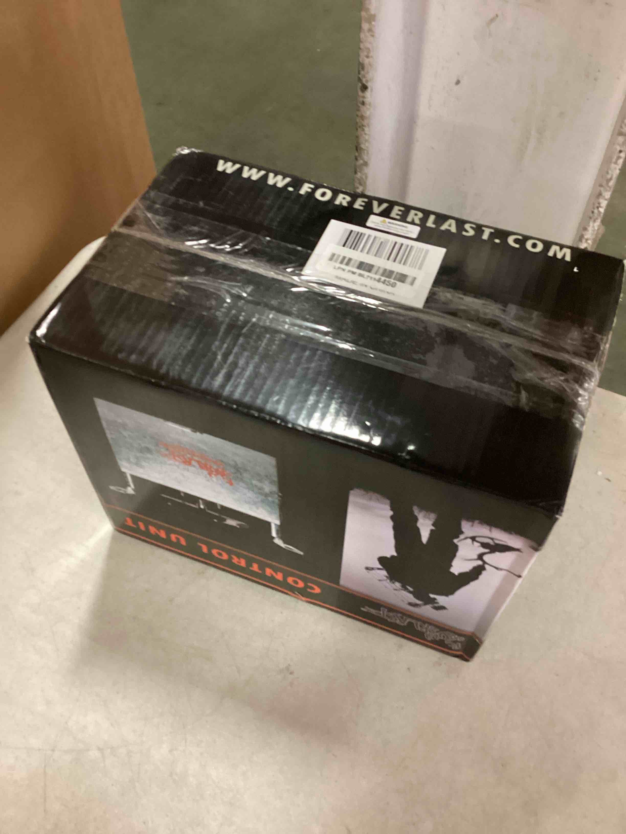 https://s3.amazonaws.com/lotting-images-prod/bidfta/GRN6837006_1721401976540.jpeg