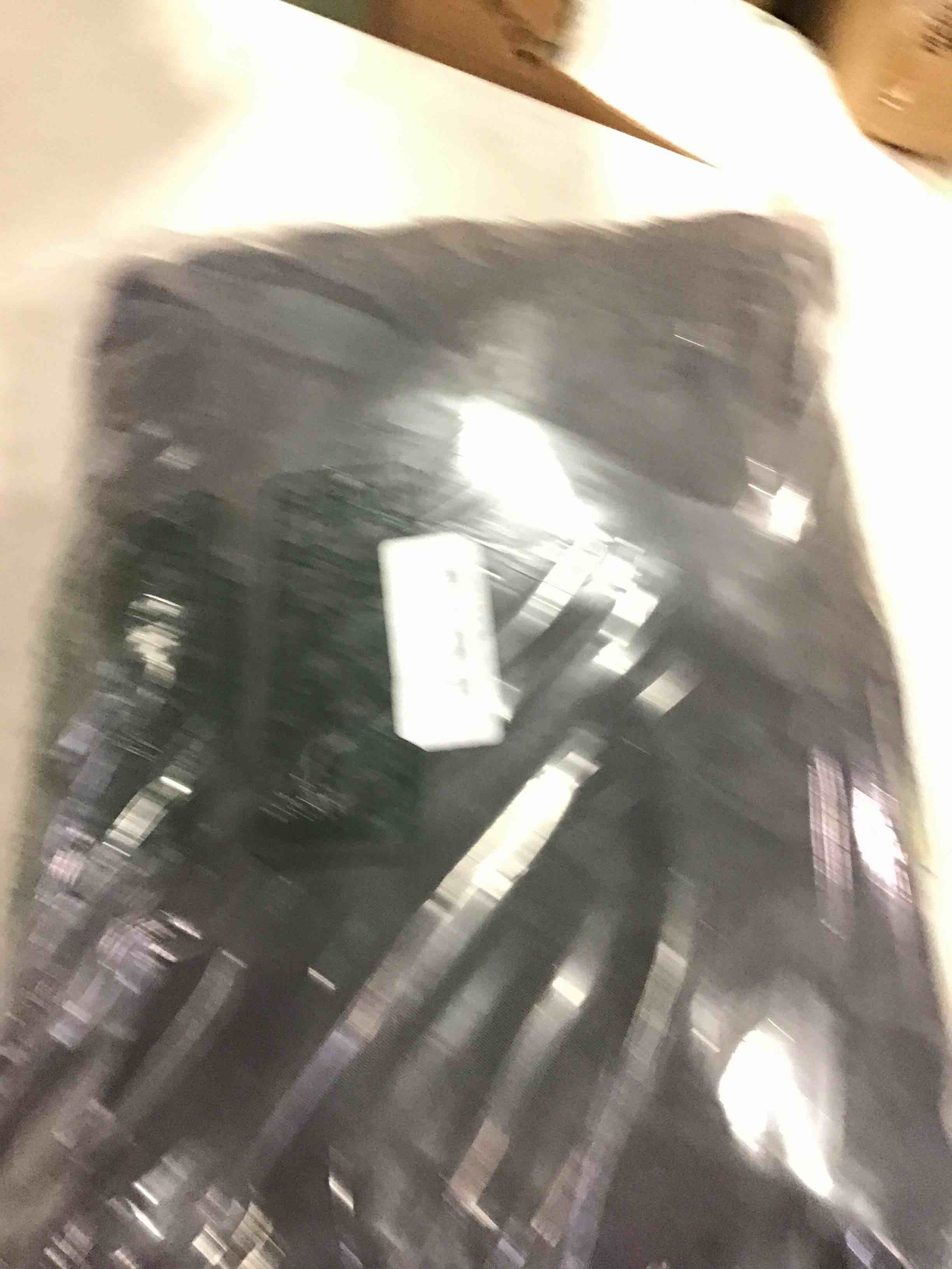 https://s3.amazonaws.com/lotting-images-prod/bidfta/GRN6837329_1721490586722.jpeg