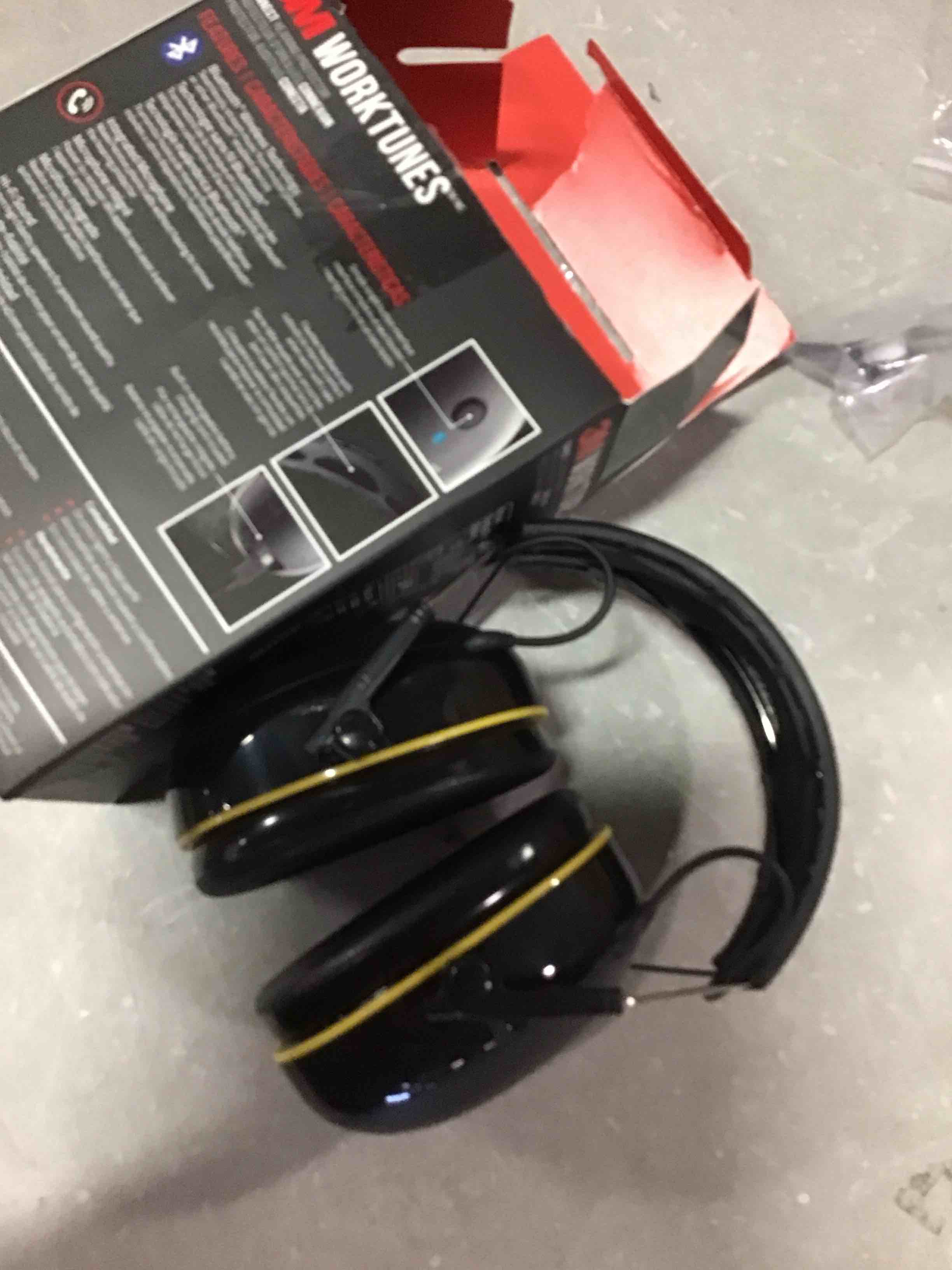 https://s3.amazonaws.com/lotting-images-prod/bidfta/GRN6838601_1721414353781.jpeg