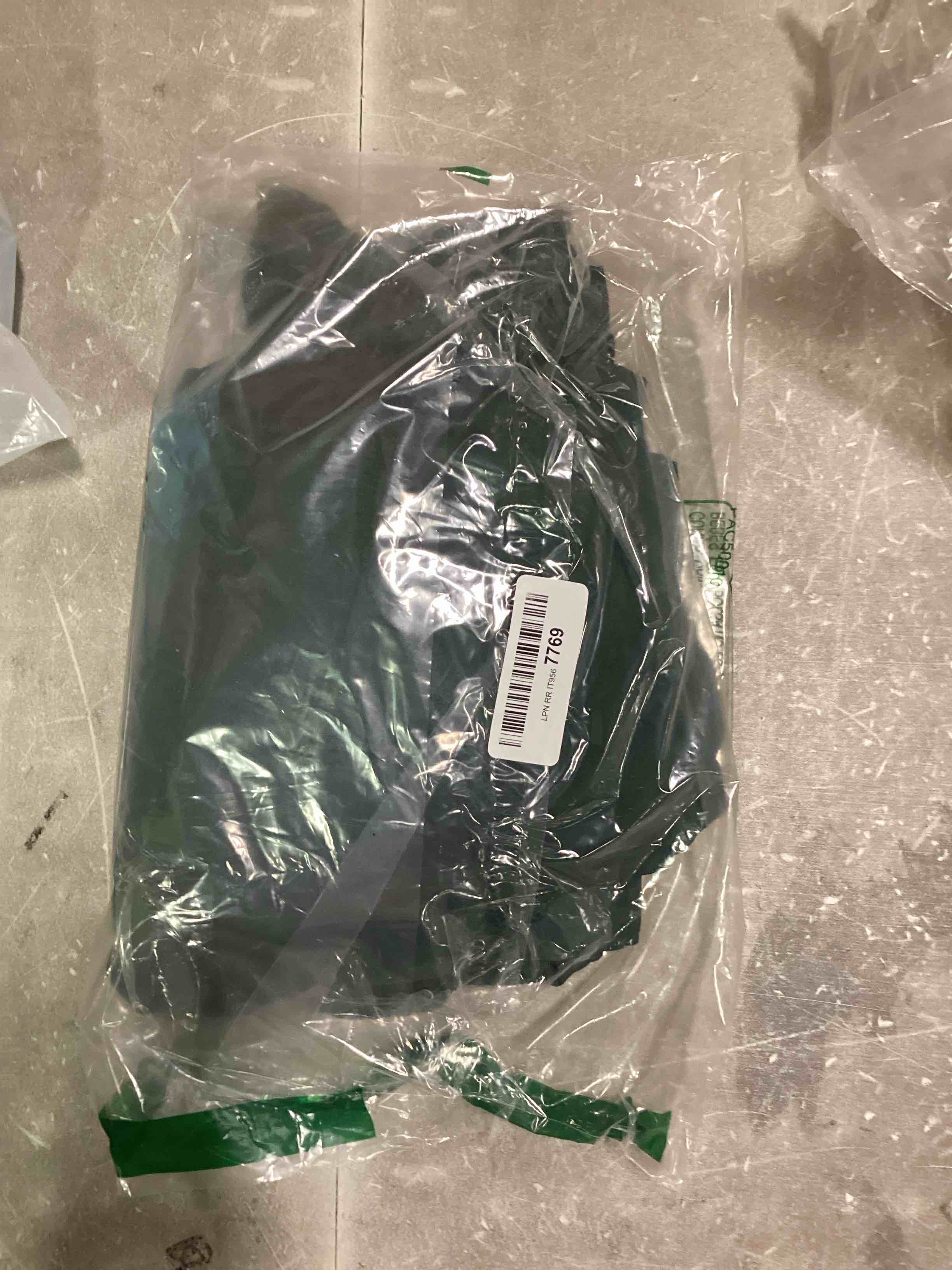 https://s3.amazonaws.com/lotting-images-prod/bidfta/GRN6839376_1721314412206.jpeg