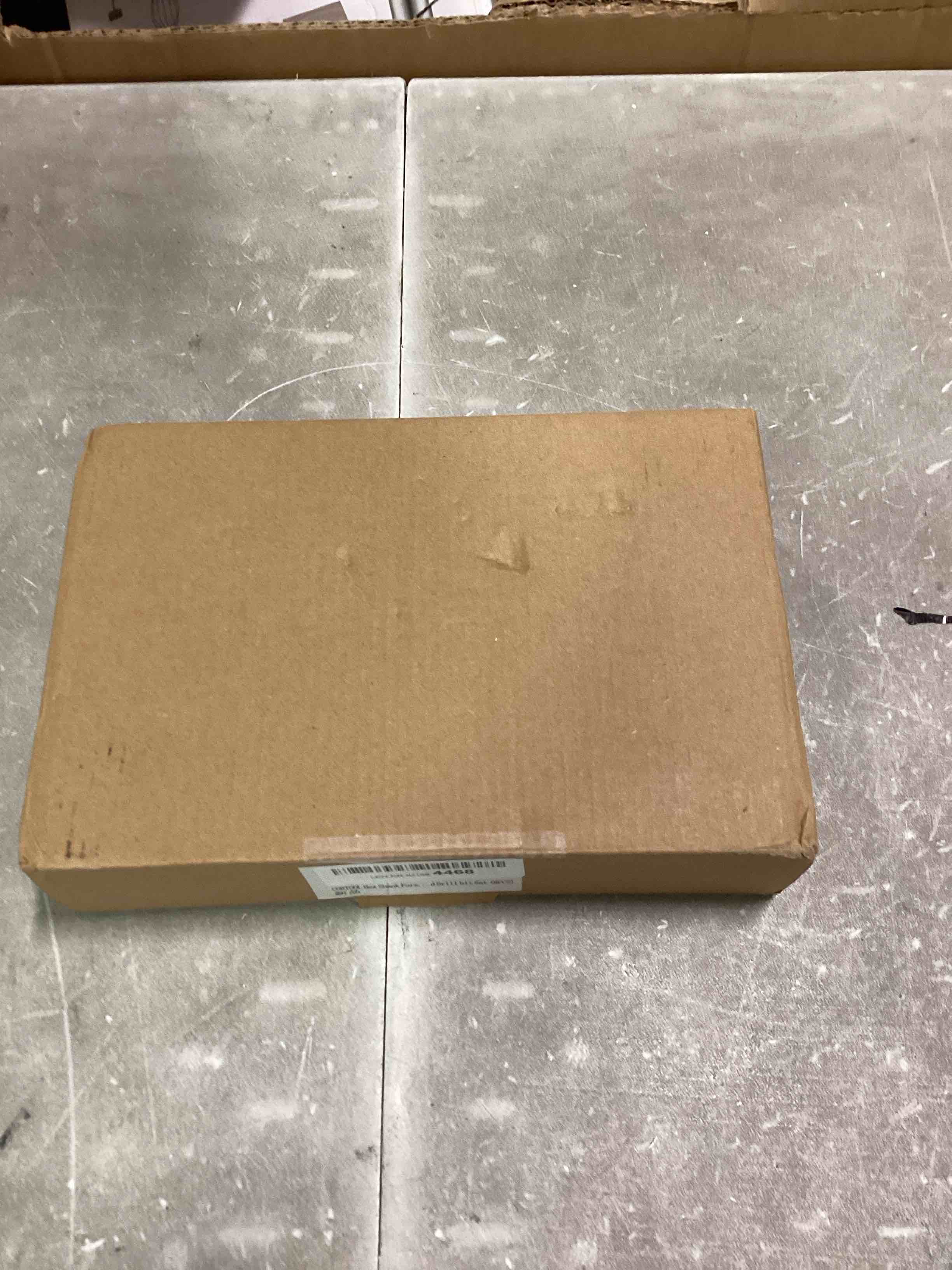 https://s3.amazonaws.com/lotting-images-prod/bidfta/GRN6839401_1721316362804.jpeg