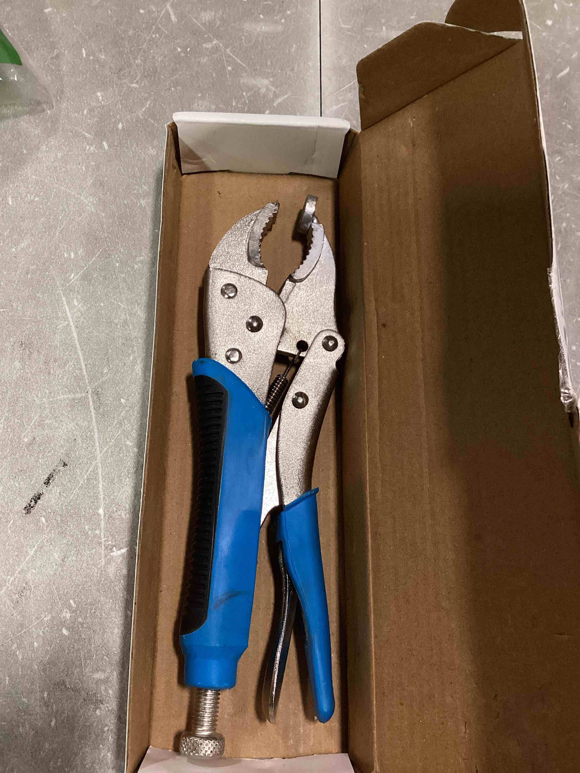 https://s3.amazonaws.com/lotting-images-prod/bidfta/GRN6839468_1721323393930.jpeg