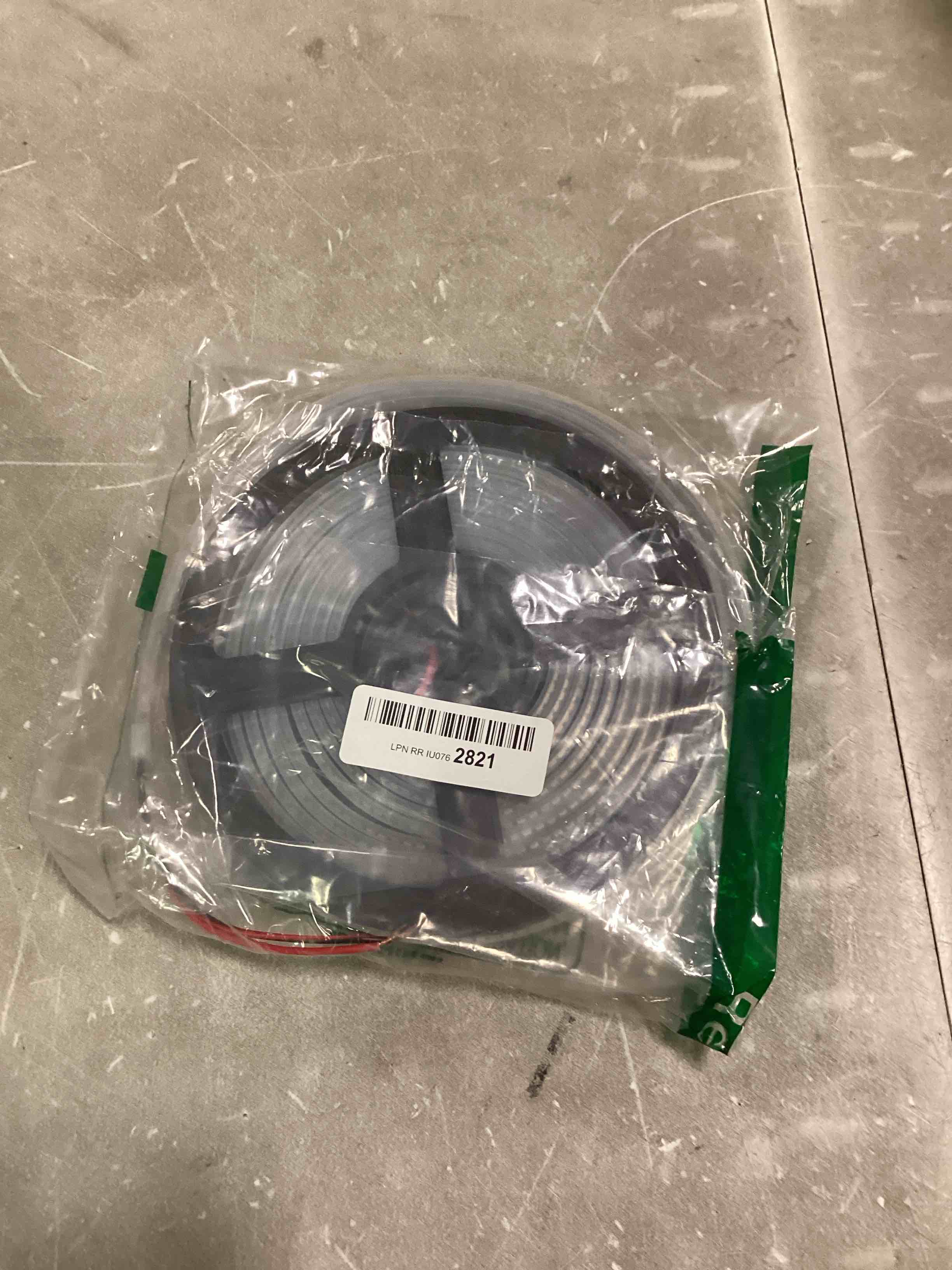 https://s3.amazonaws.com/lotting-images-prod/bidfta/GRN6839831_1721414959448.jpeg