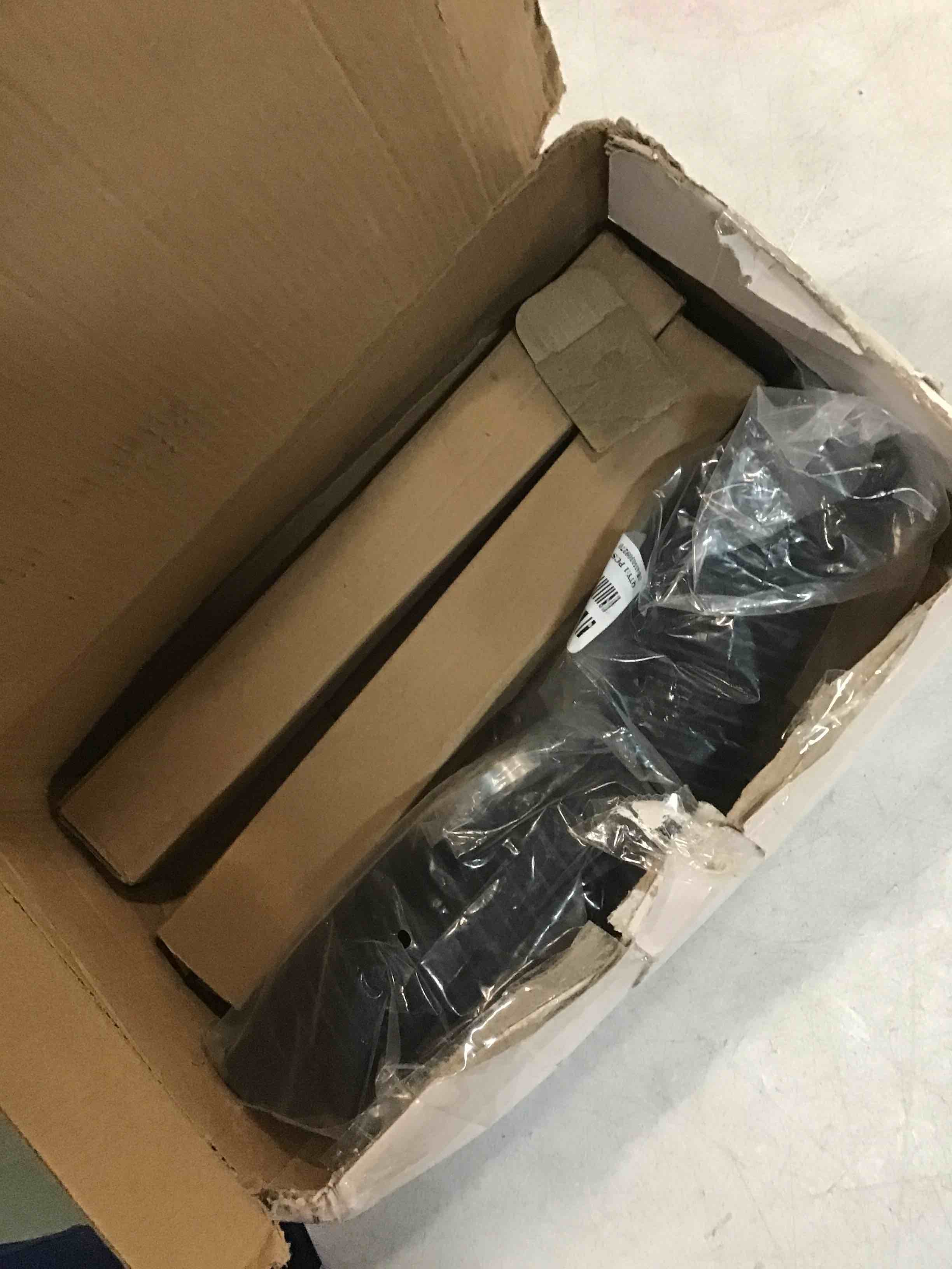 https://s3.amazonaws.com/lotting-images-prod/bidfta/GRN6844320_1721242615187.jpeg