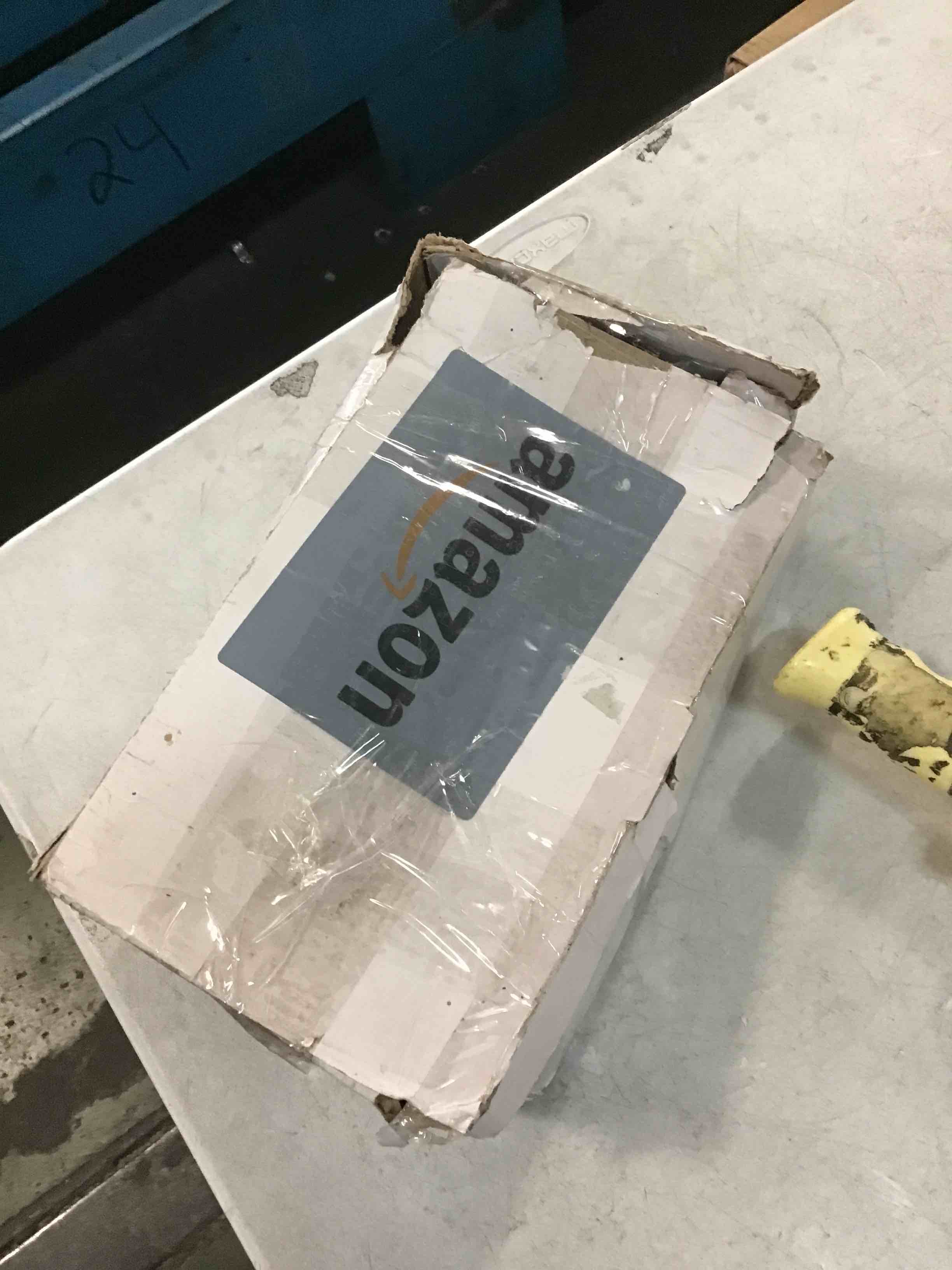 https://s3.amazonaws.com/lotting-images-prod/bidfta/GRN6844320_1721242631439.jpeg
