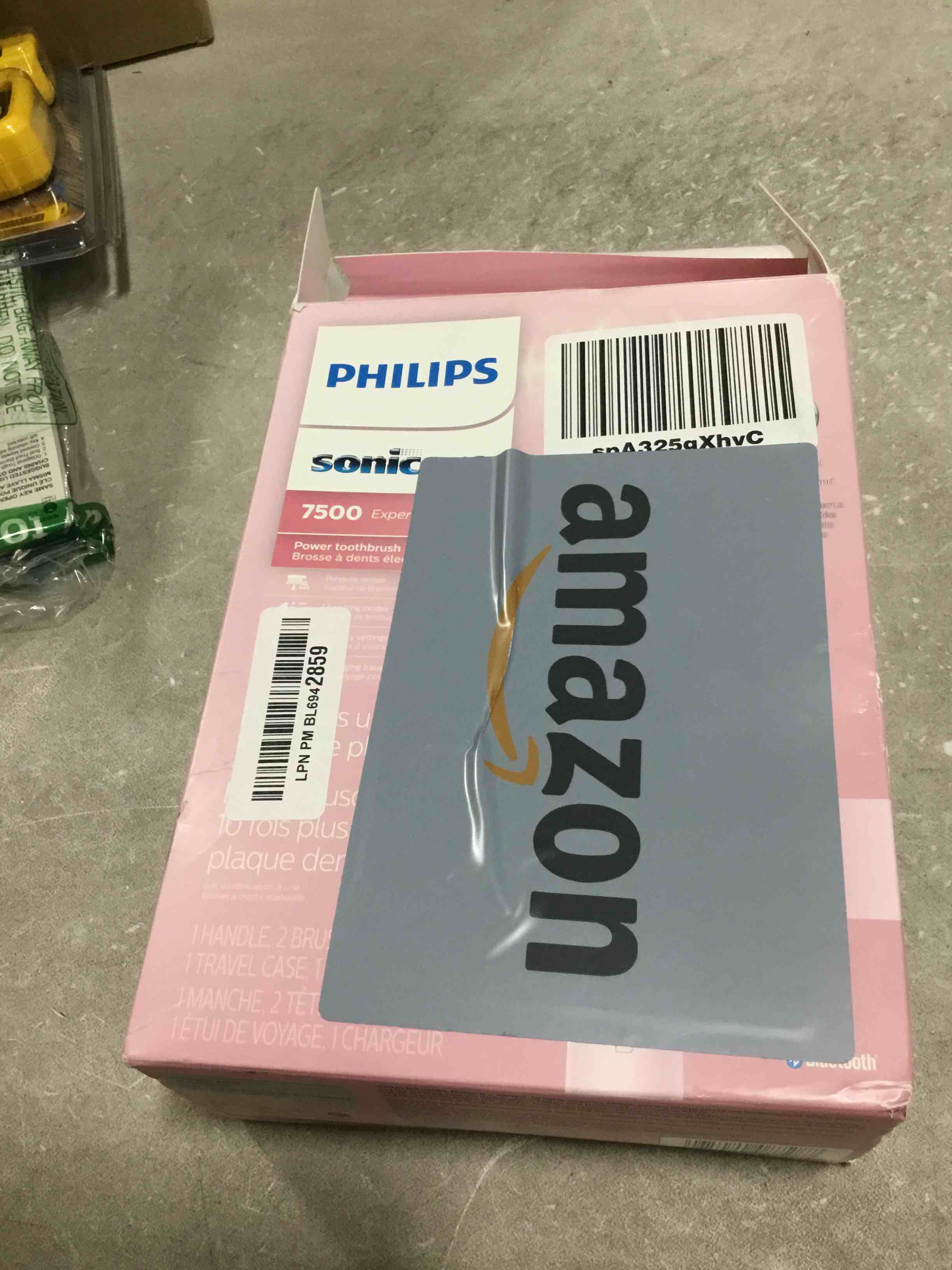 https://s3.amazonaws.com/lotting-images-prod/bidfta/GRN6844632_1721329807407.jpeg