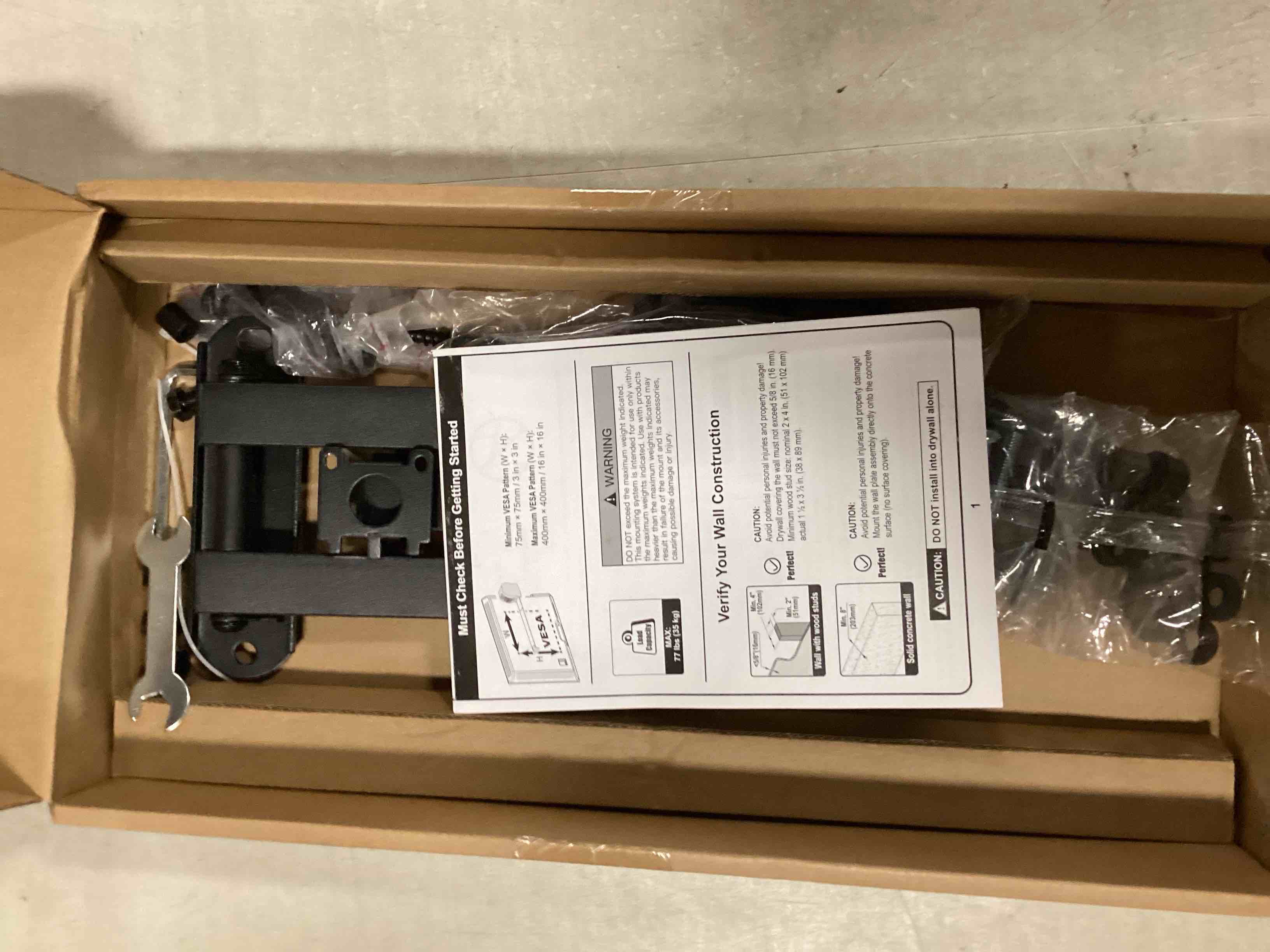 https://s3.amazonaws.com/lotting-images-prod/bidfta/GRN6847511_1721738535902.jpeg