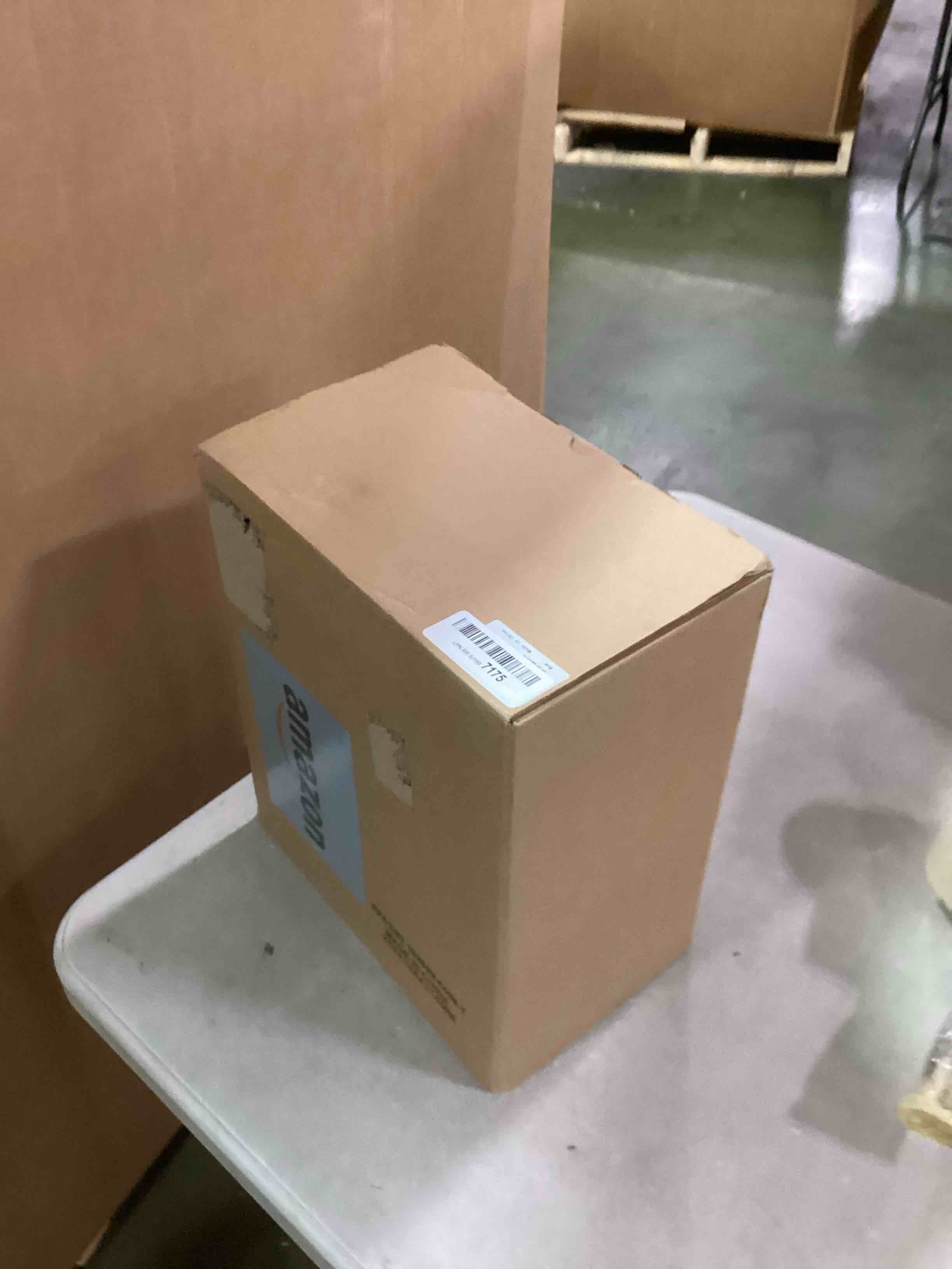 https://s3.amazonaws.com/lotting-images-prod/bidfta/GRN6848701_1721140848566.jpeg