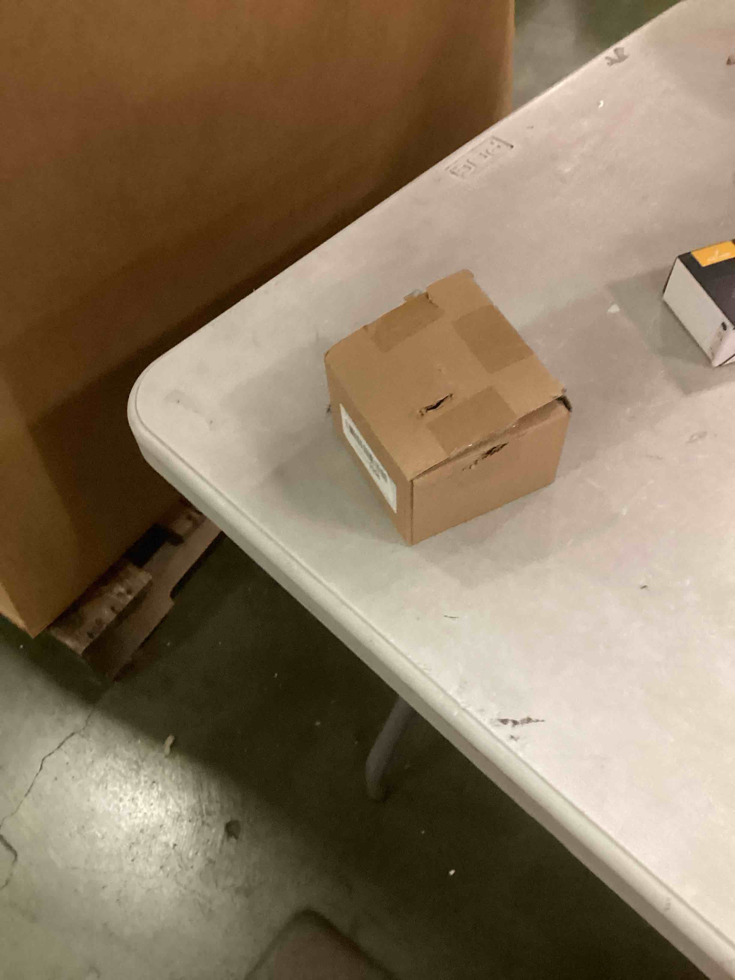 https://s3.amazonaws.com/lotting-images-prod/bidfta/GRN6848776_1721149315068.jpeg