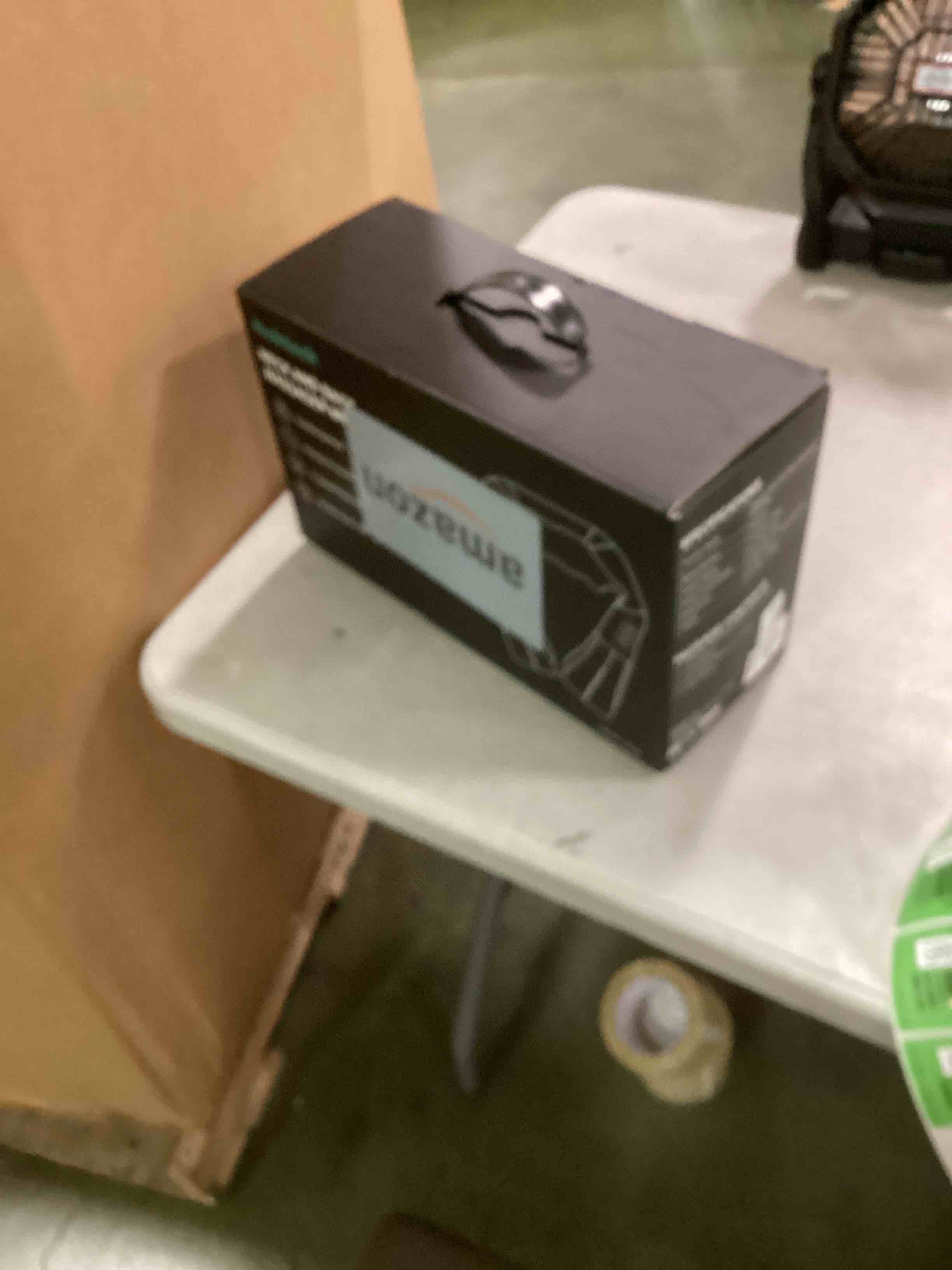 https://s3.amazonaws.com/lotting-images-prod/bidfta/GRN6849024_1721229890695.jpeg