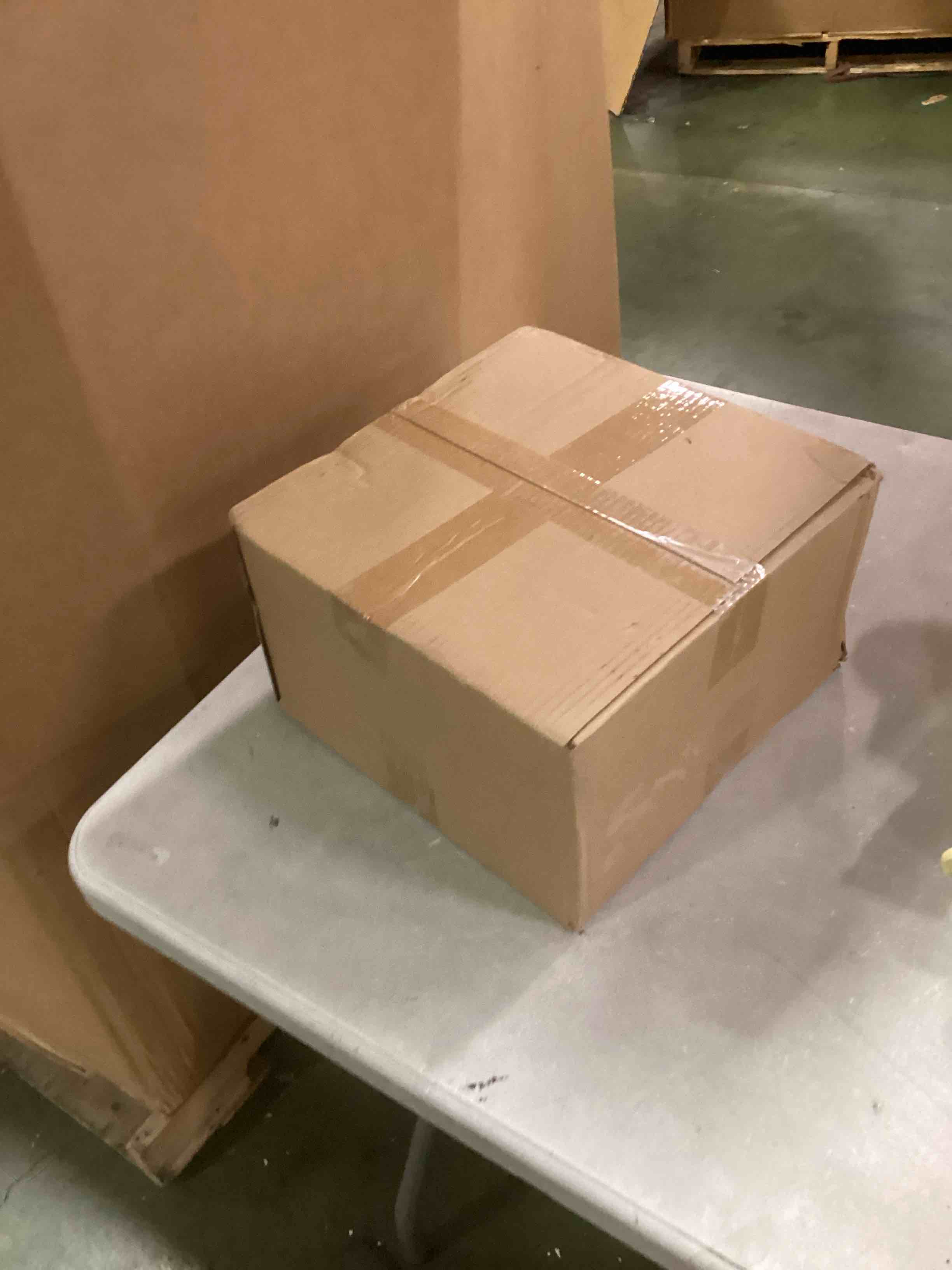 https://s3.amazonaws.com/lotting-images-prod/bidfta/GRN6849057_1721235704372.jpeg