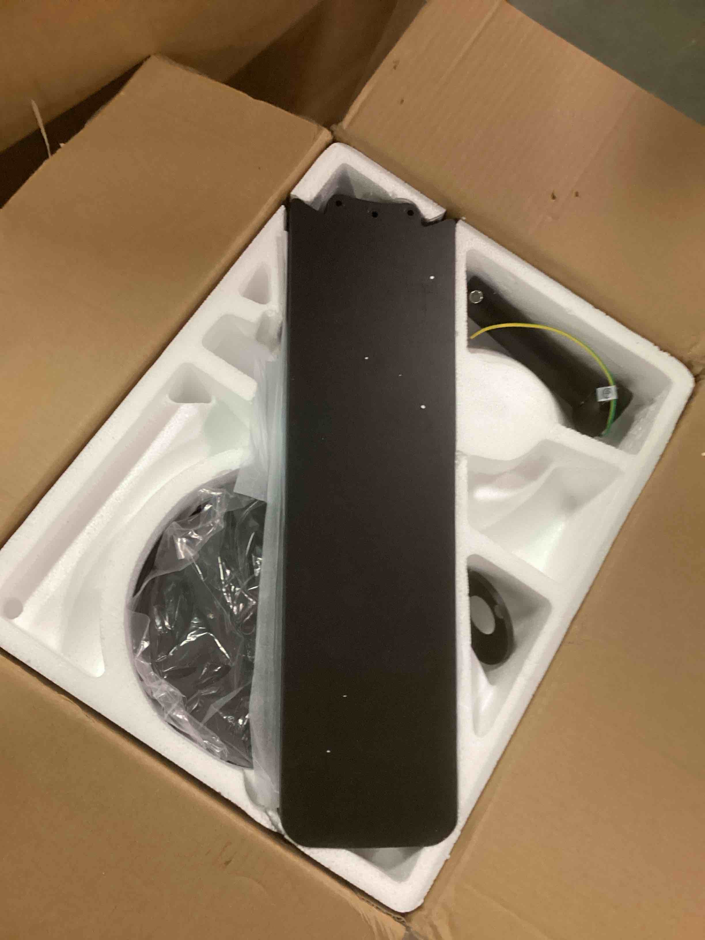 https://s3.amazonaws.com/lotting-images-prod/bidfta/GRN6849185_1721247235025.jpeg