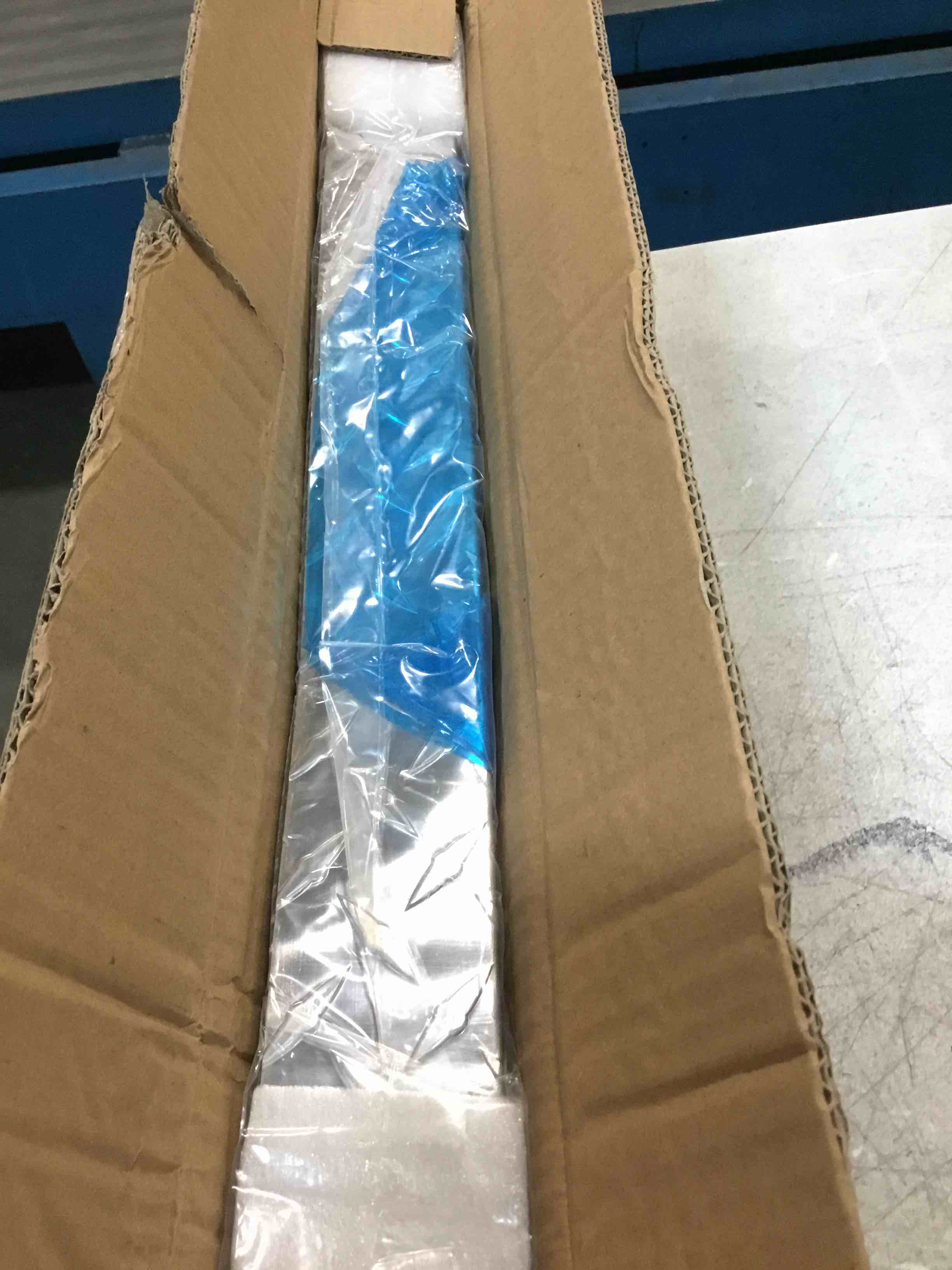 https://s3.amazonaws.com/lotting-images-prod/bidfta/GRN6850333_1720836764711.jpeg