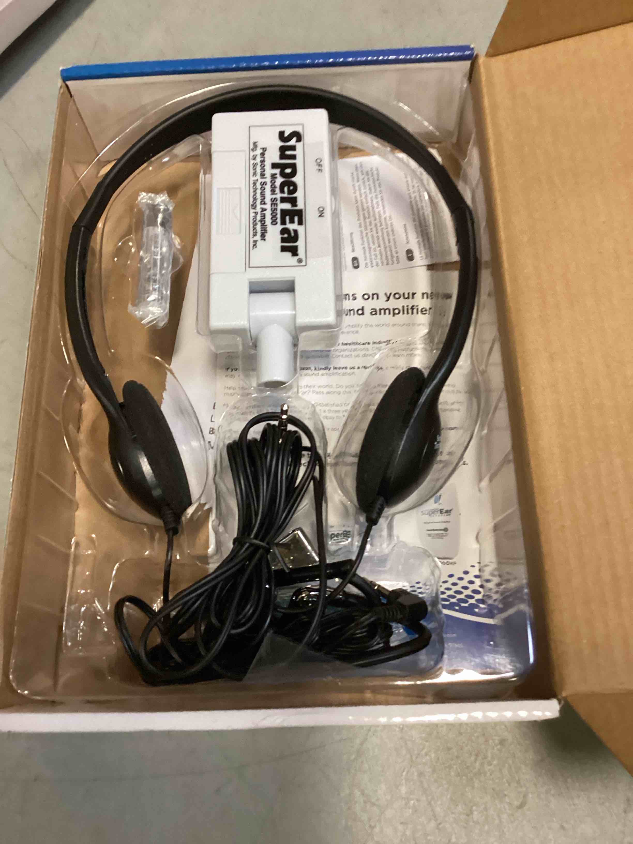 https://s3.amazonaws.com/lotting-images-prod/bidfta/GRN6850952_1720639693211.jpeg