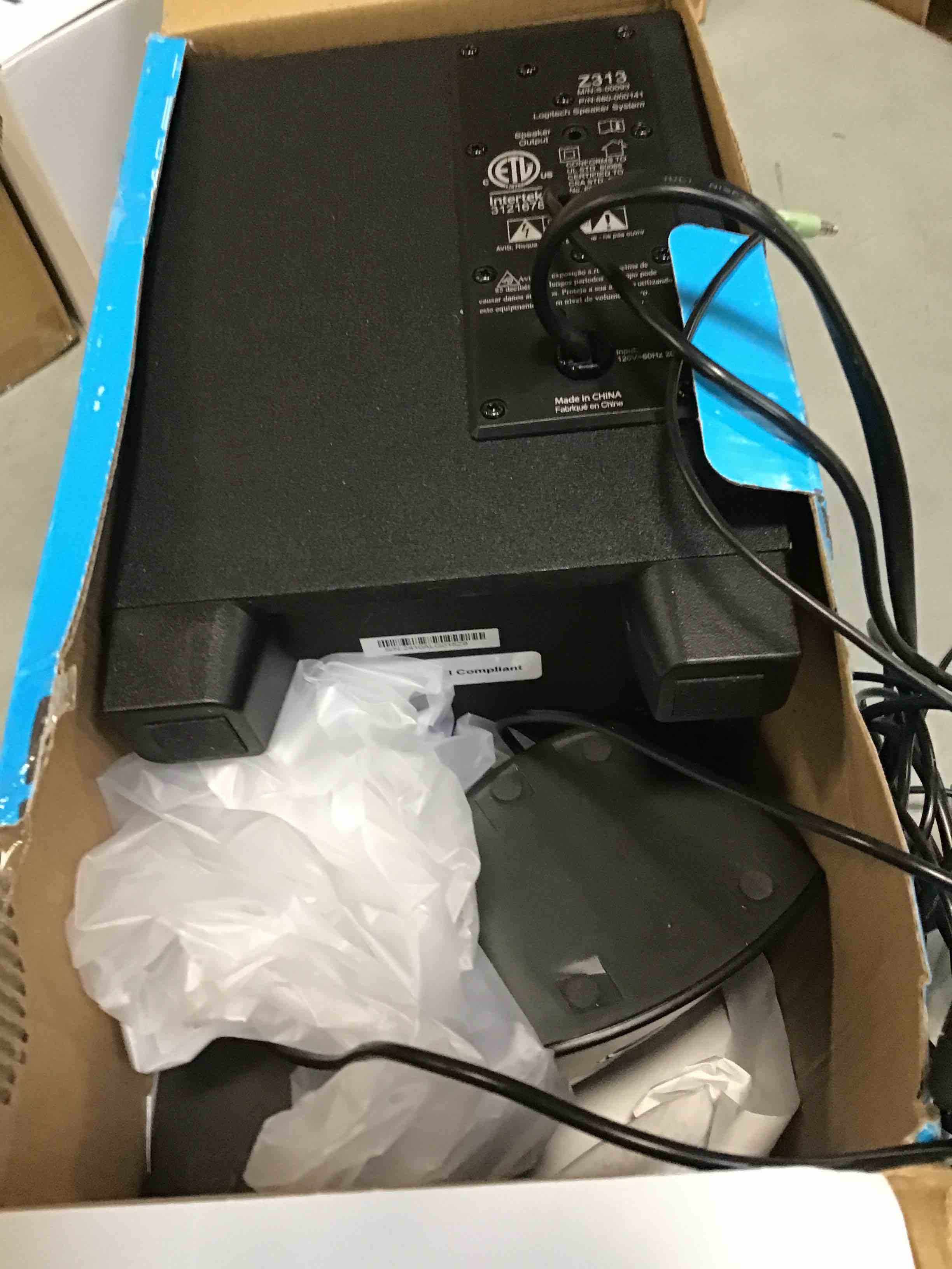 https://s3.amazonaws.com/lotting-images-prod/bidfta/GRN6851651_1721223946425.jpeg