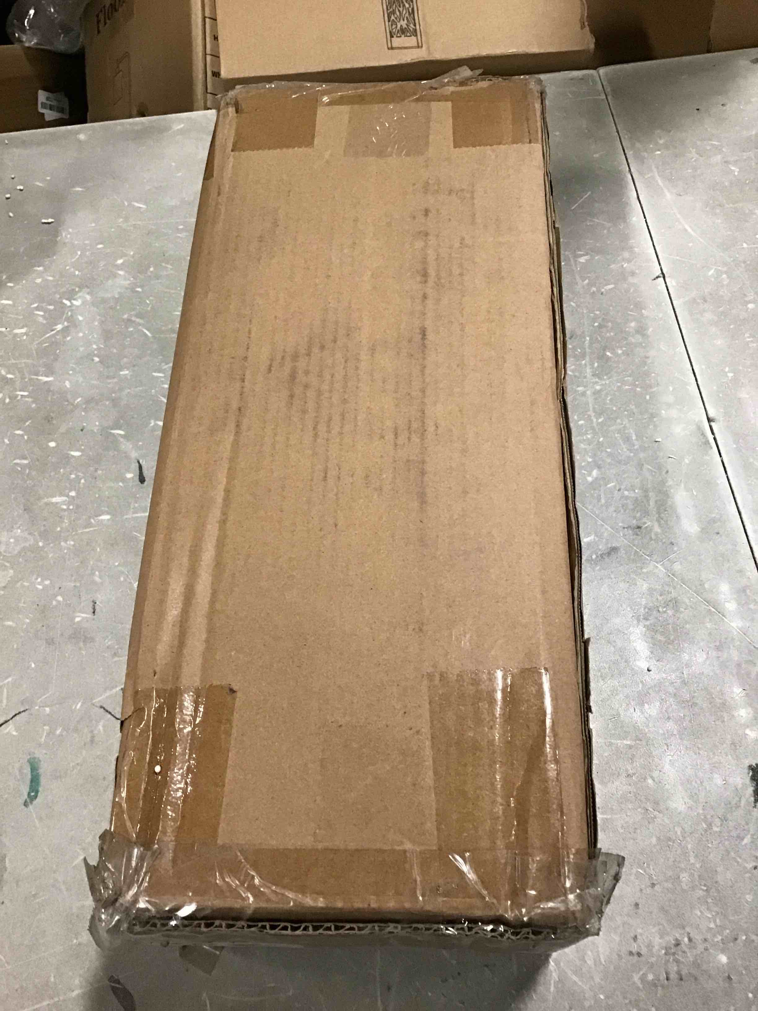https://s3.amazonaws.com/lotting-images-prod/bidfta/GRN6852731_1720711337326.jpeg