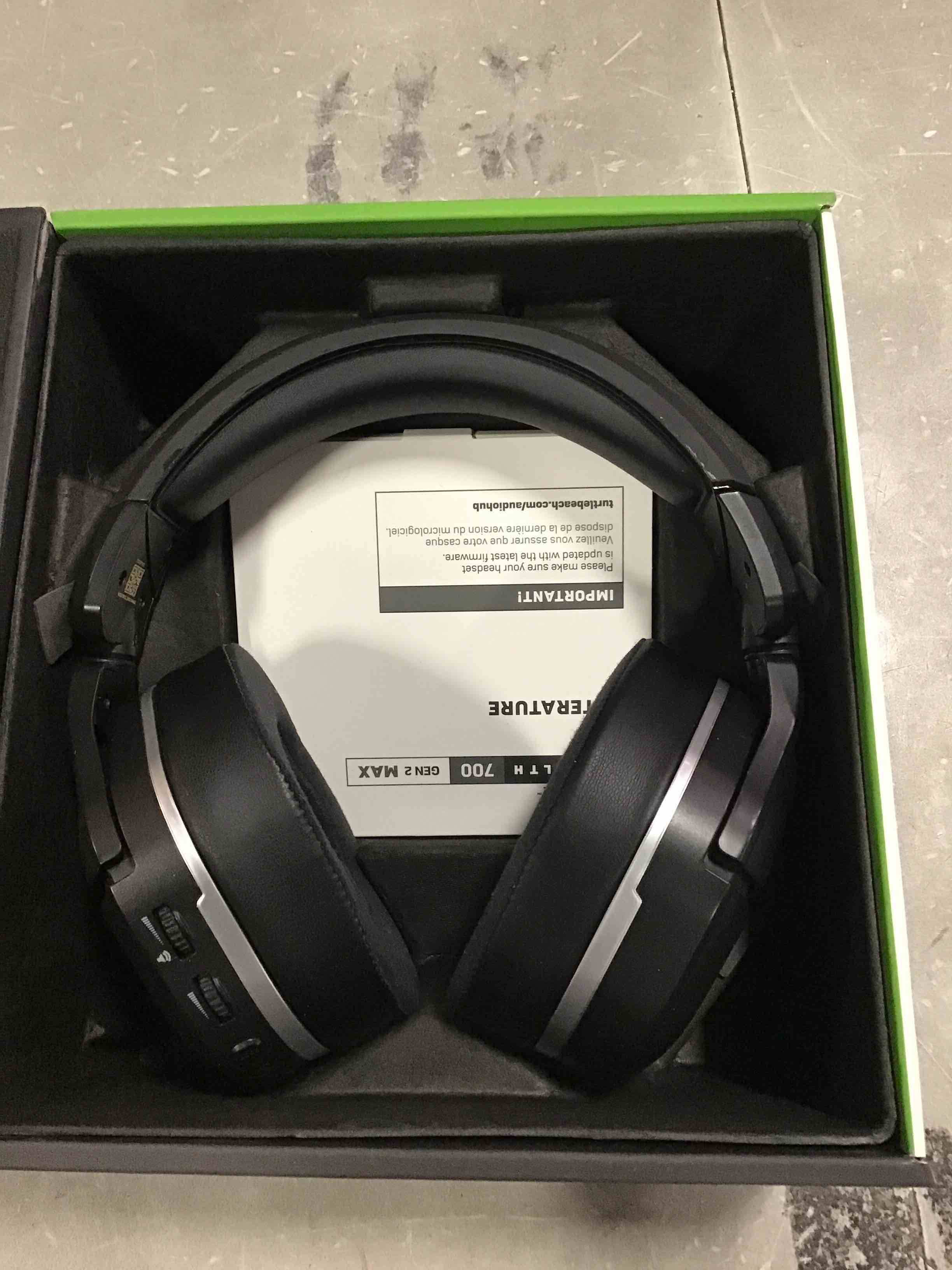 https://s3.amazonaws.com/lotting-images-prod/bidfta/GRN6852760_1720715827134.jpeg