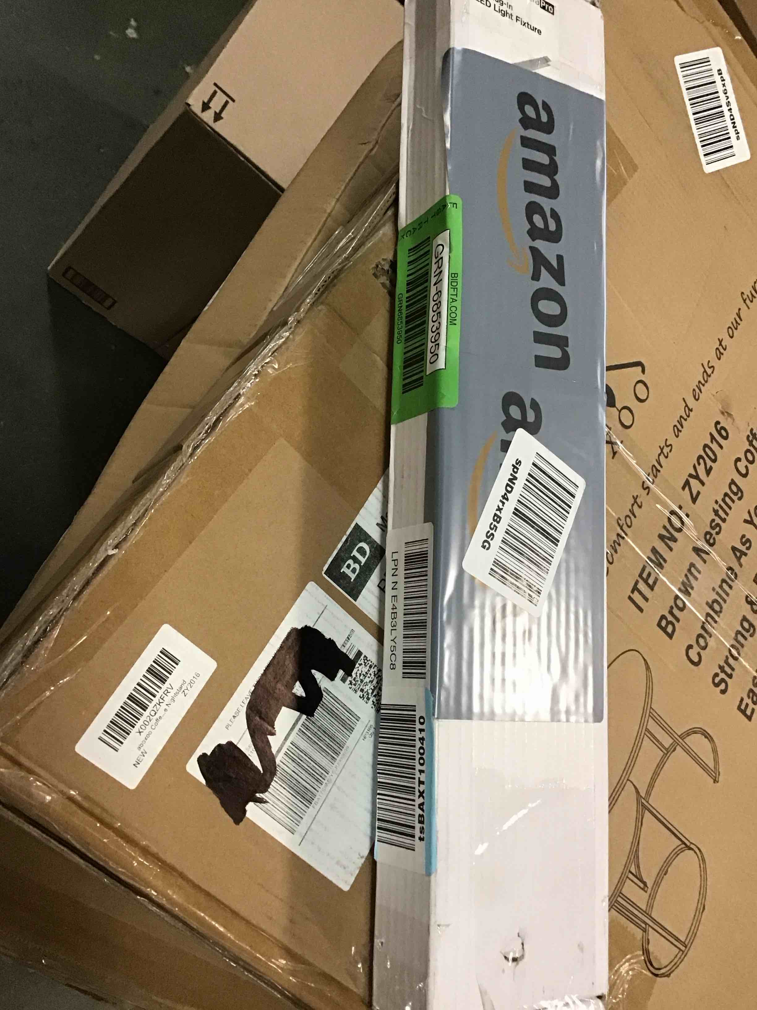 https://s3.amazonaws.com/lotting-images-prod/bidfta/GRN6853950_1720700368660.jpeg